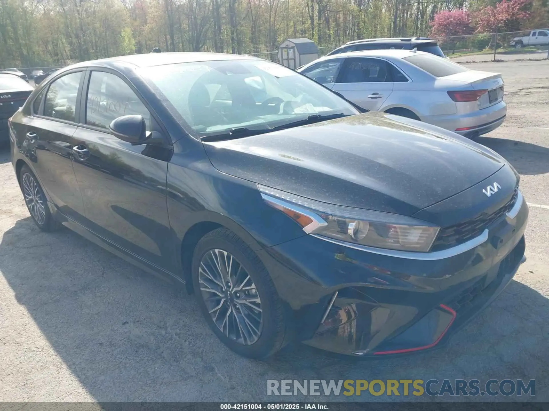 1 Photograph of a damaged car 3KPF54AD4PE586661 KIA FORTE 2023