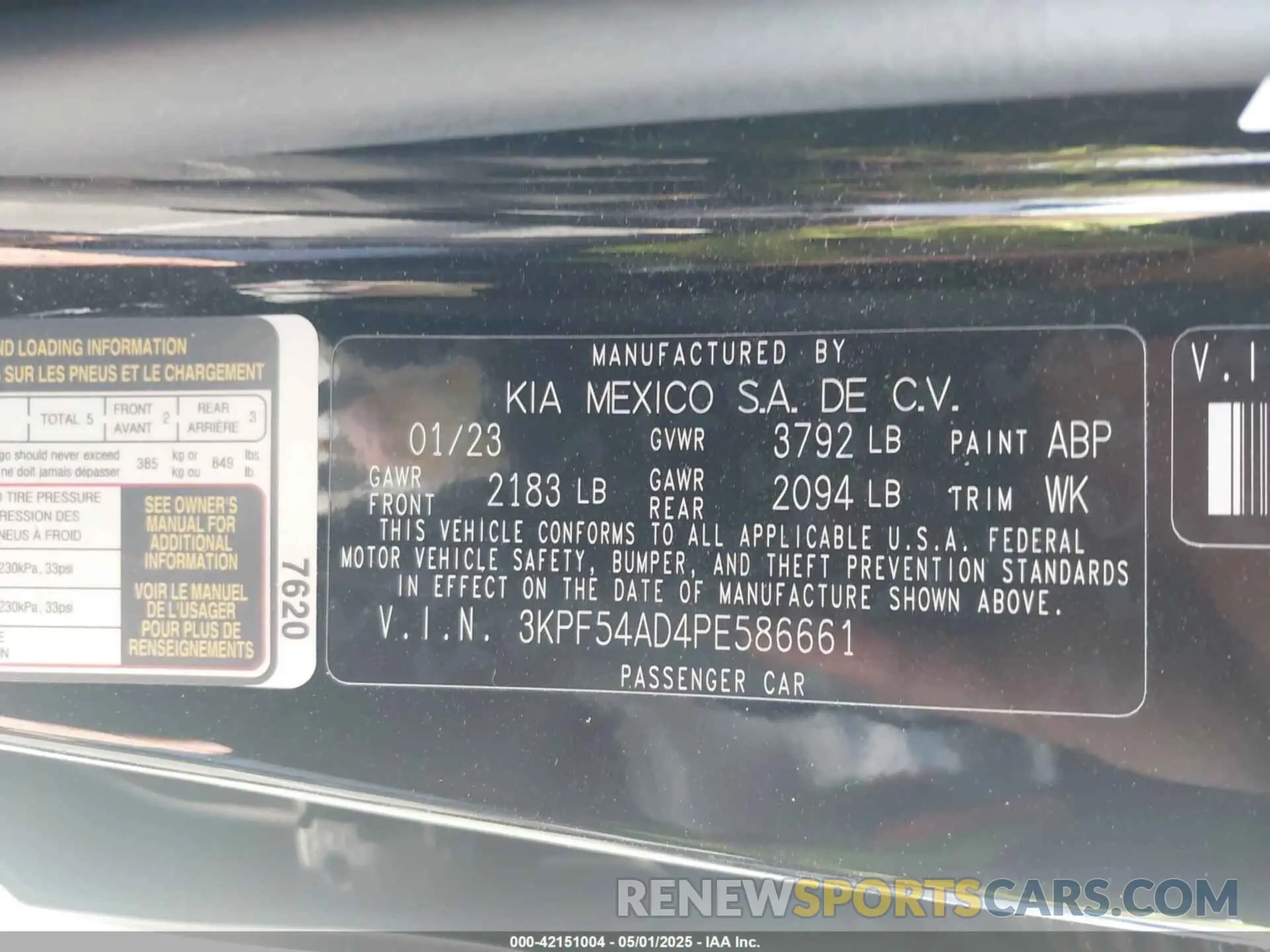 9 Photograph of a damaged car 3KPF54AD4PE586661 KIA FORTE 2023