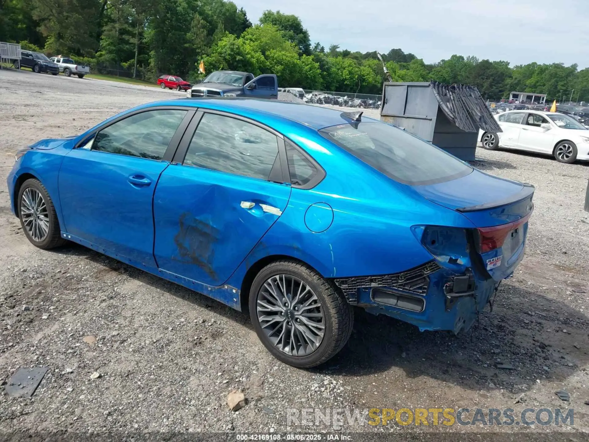 3 Photograph of a damaged car 3KPF54AD4PE626706 KIA FORTE 2023