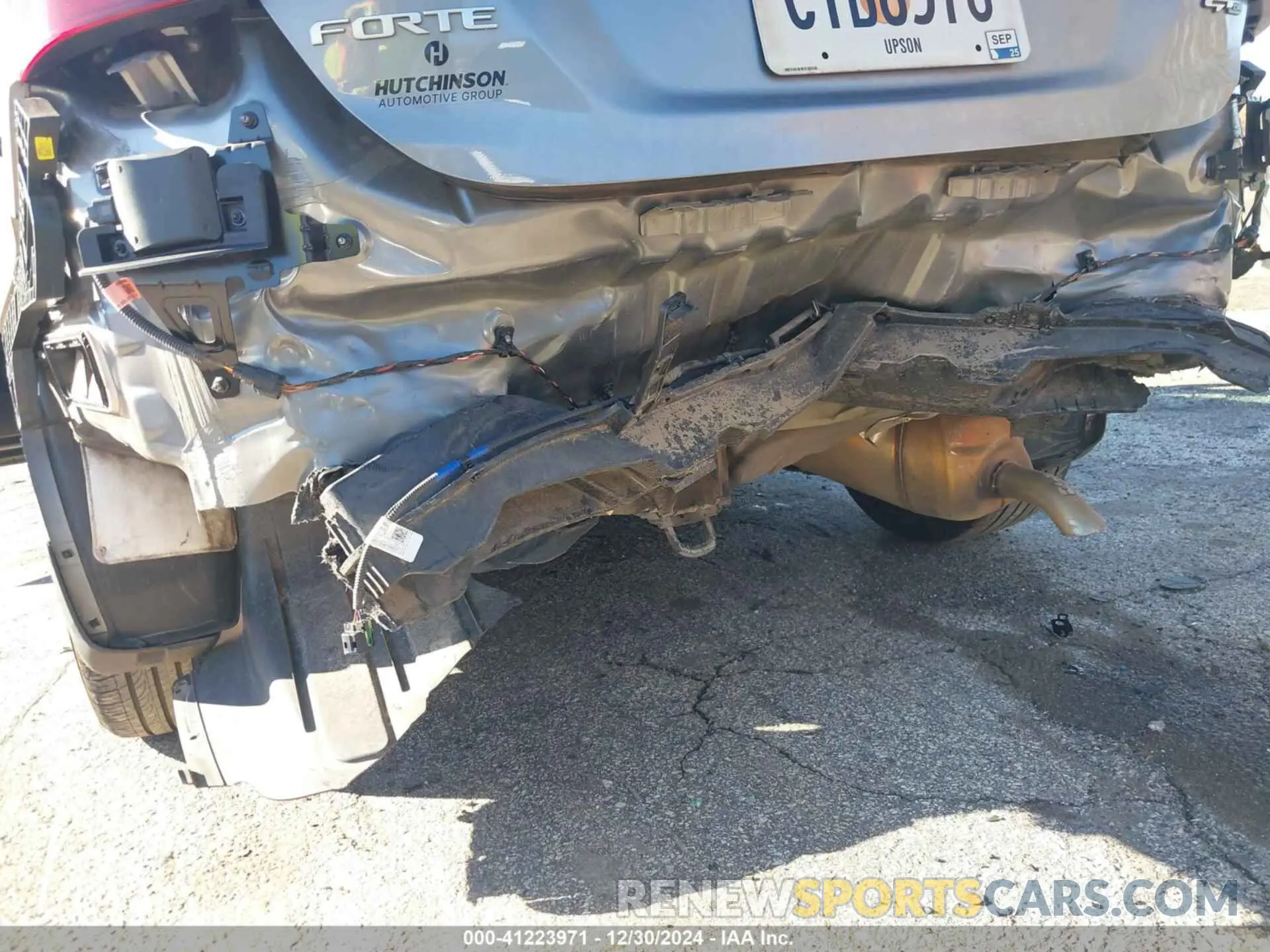 12 Photograph of a damaged car 3KPF54AD4PE671239 KIA FORTE 2023