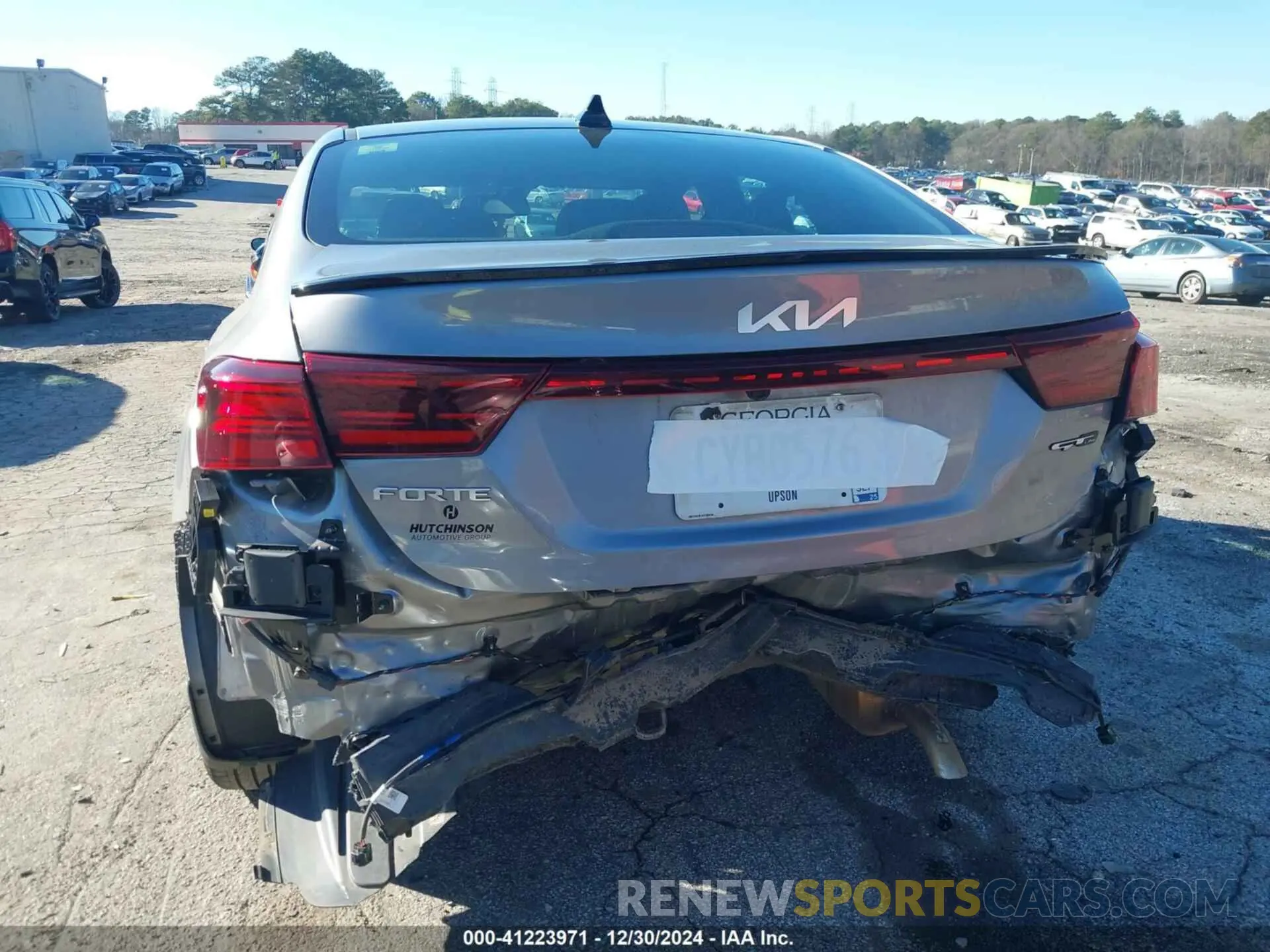 17 Photograph of a damaged car 3KPF54AD4PE671239 KIA FORTE 2023