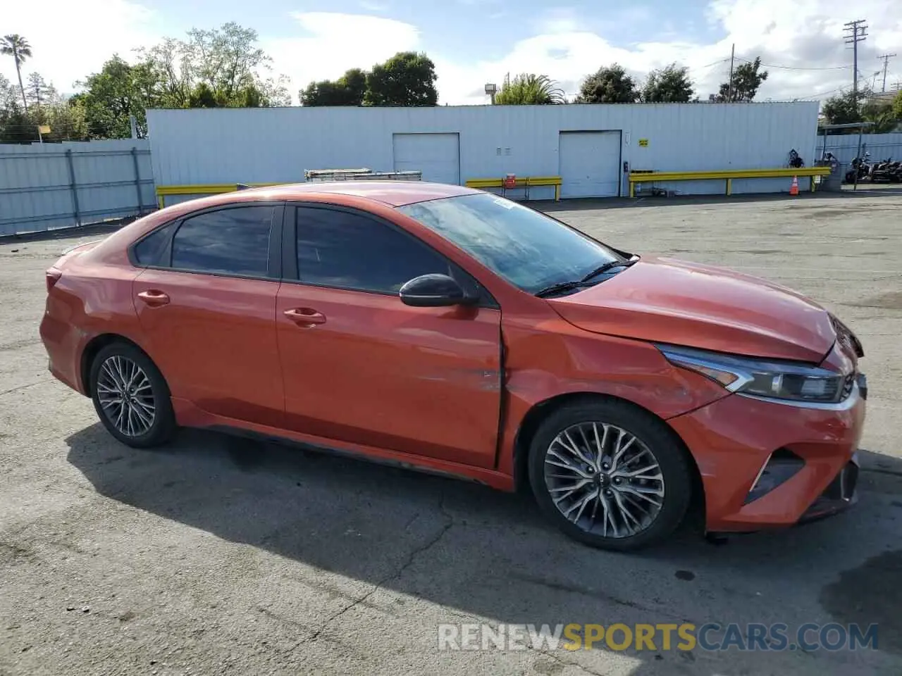 4 Photograph of a damaged car 3KPF54AD5PE531569 KIA FORTE 2023