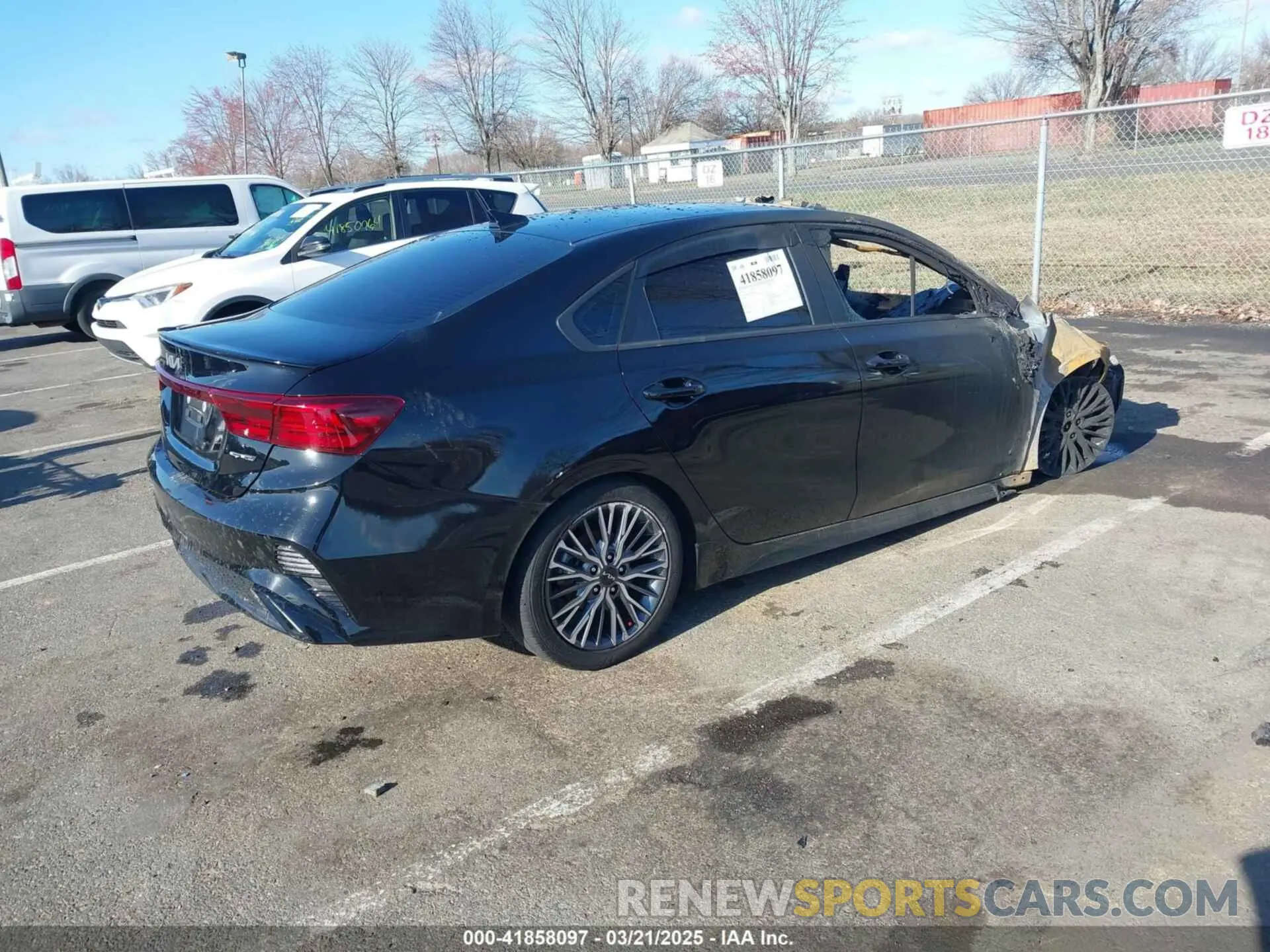 4 Photograph of a damaged car 3KPF54AD5PE546752 KIA FORTE 2023