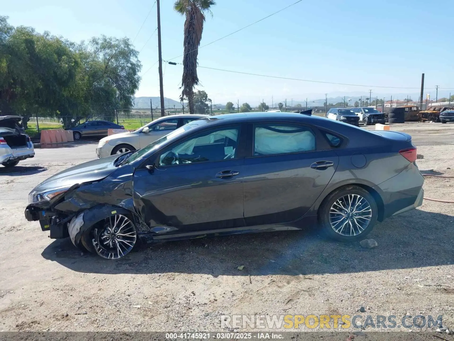 15 Photograph of a damaged car 3KPF54AD5PE573739 KIA FORTE 2023