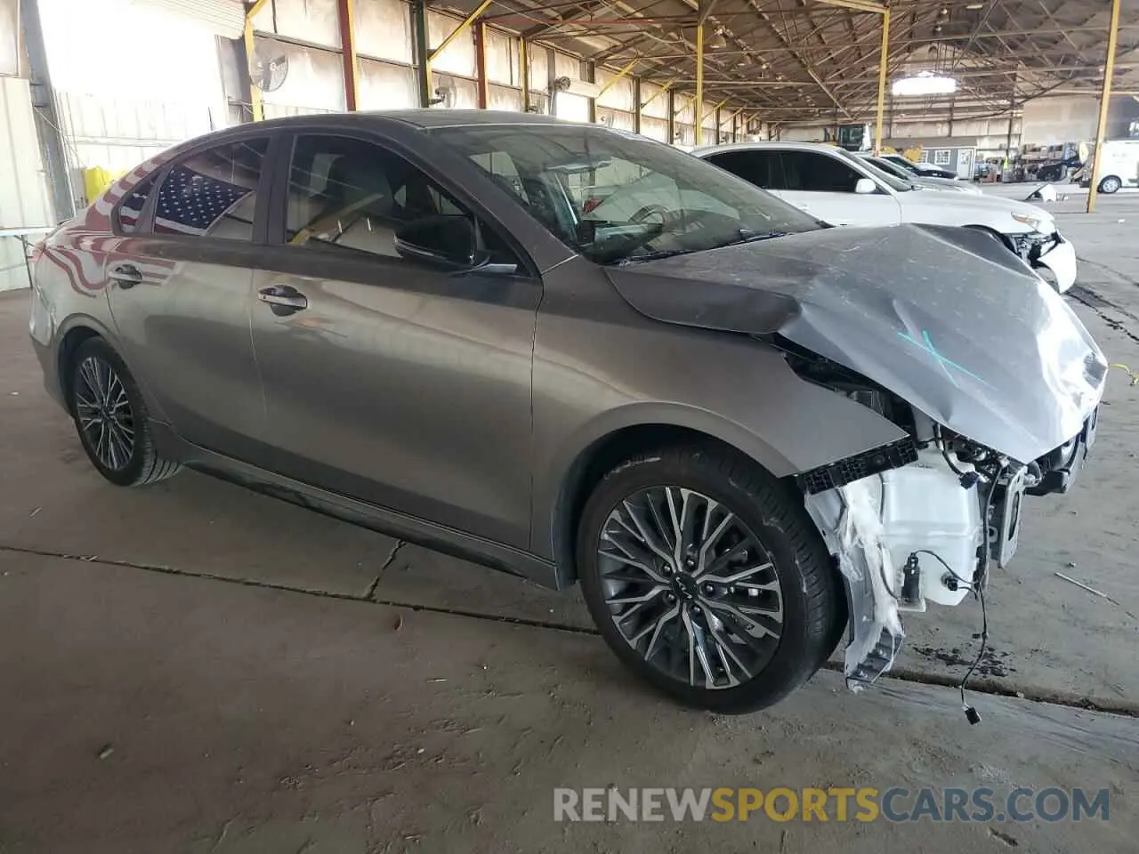 4 Photograph of a damaged car 3KPF54AD5PE605055 KIA FORTE 2023