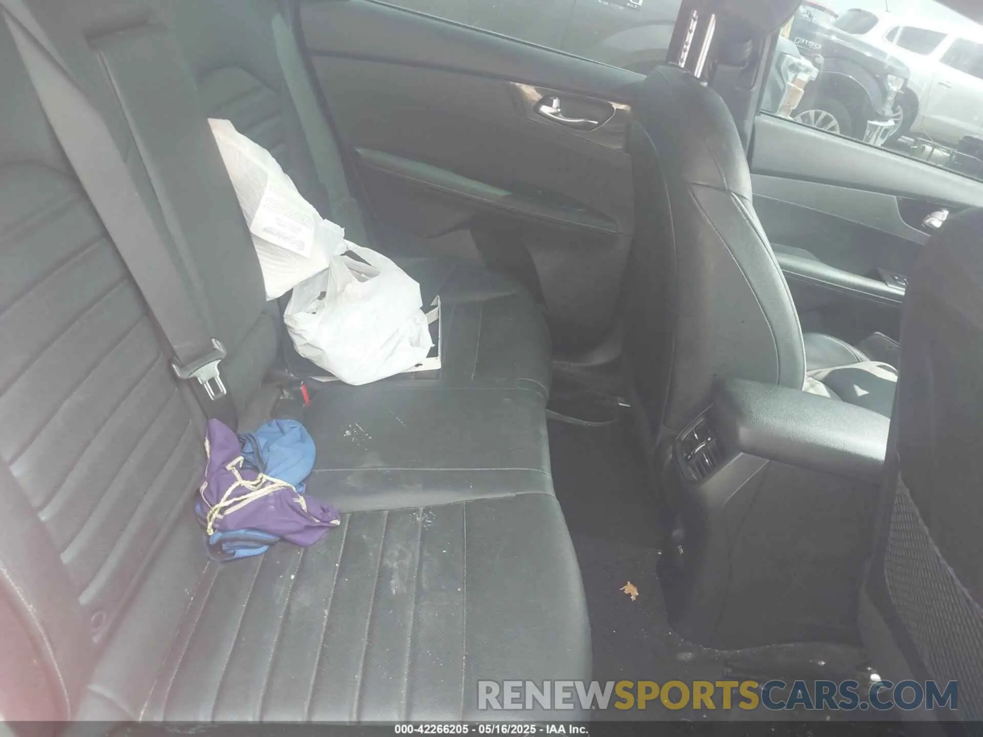 8 Photograph of a damaged car 3KPF54AD5PE612068 KIA FORTE 2023