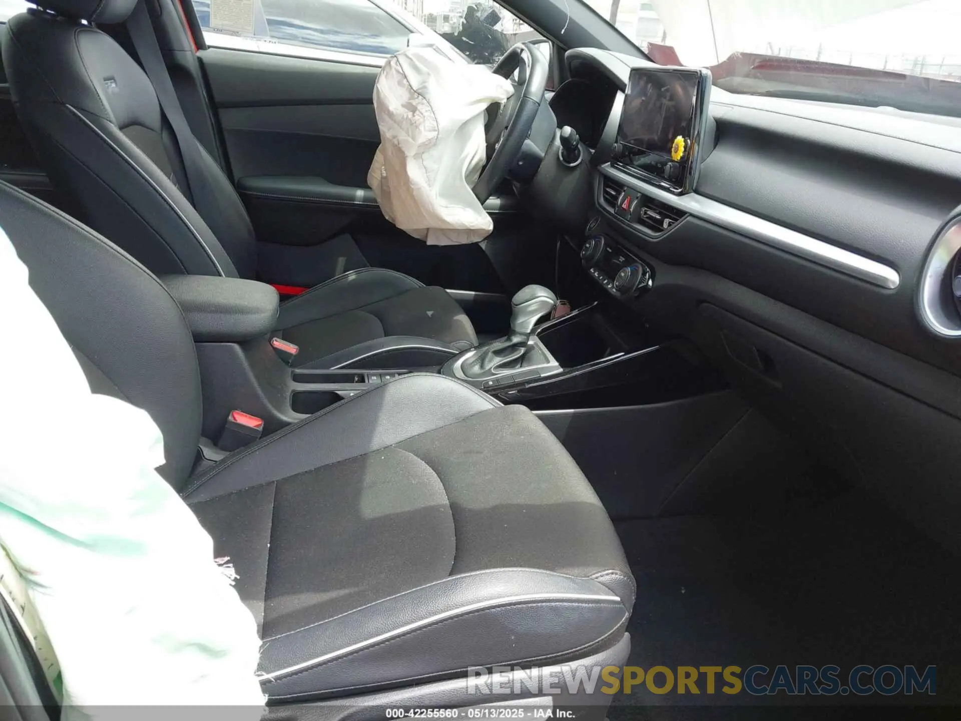 5 Photograph of a damaged car 3KPF54AD5PE622308 KIA FORTE 2023