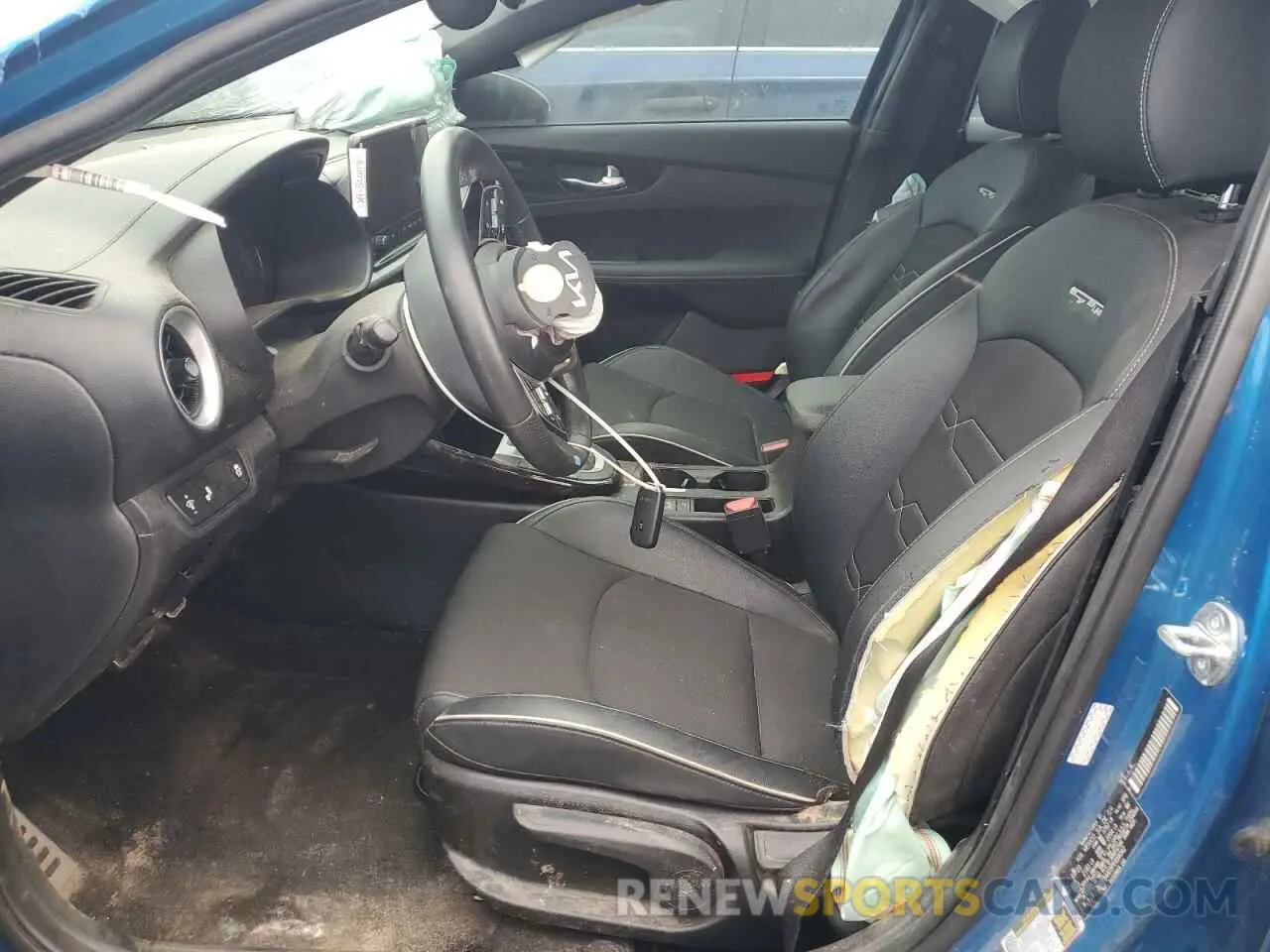 7 Photograph of a damaged car 3KPF54AD5PE664042 KIA FORTE 2023