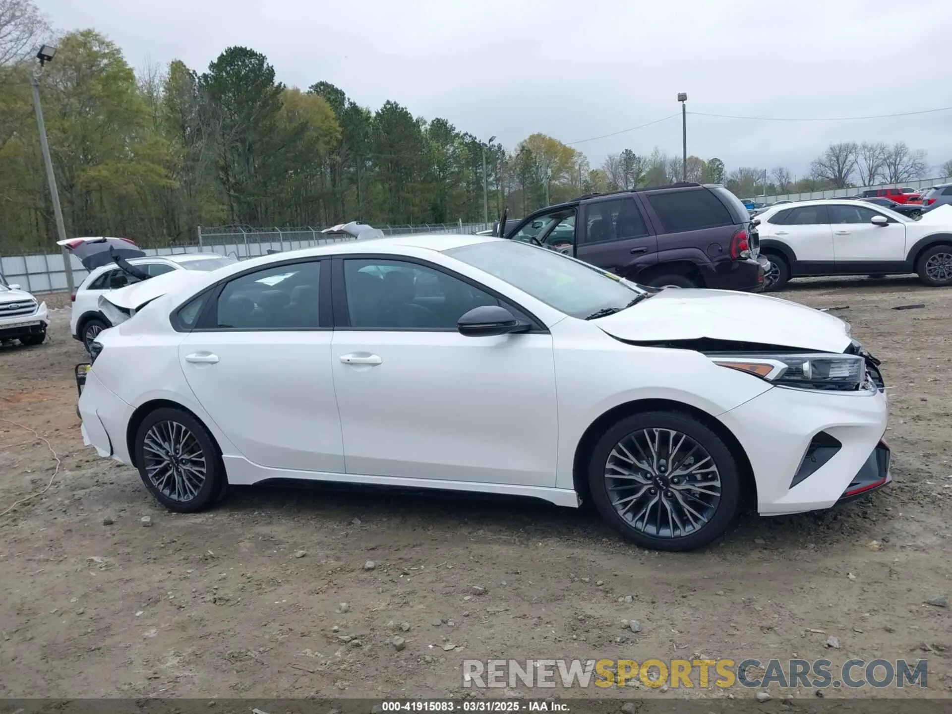 13 Photograph of a damaged car 3KPF54AD5PE667569 KIA FORTE 2023