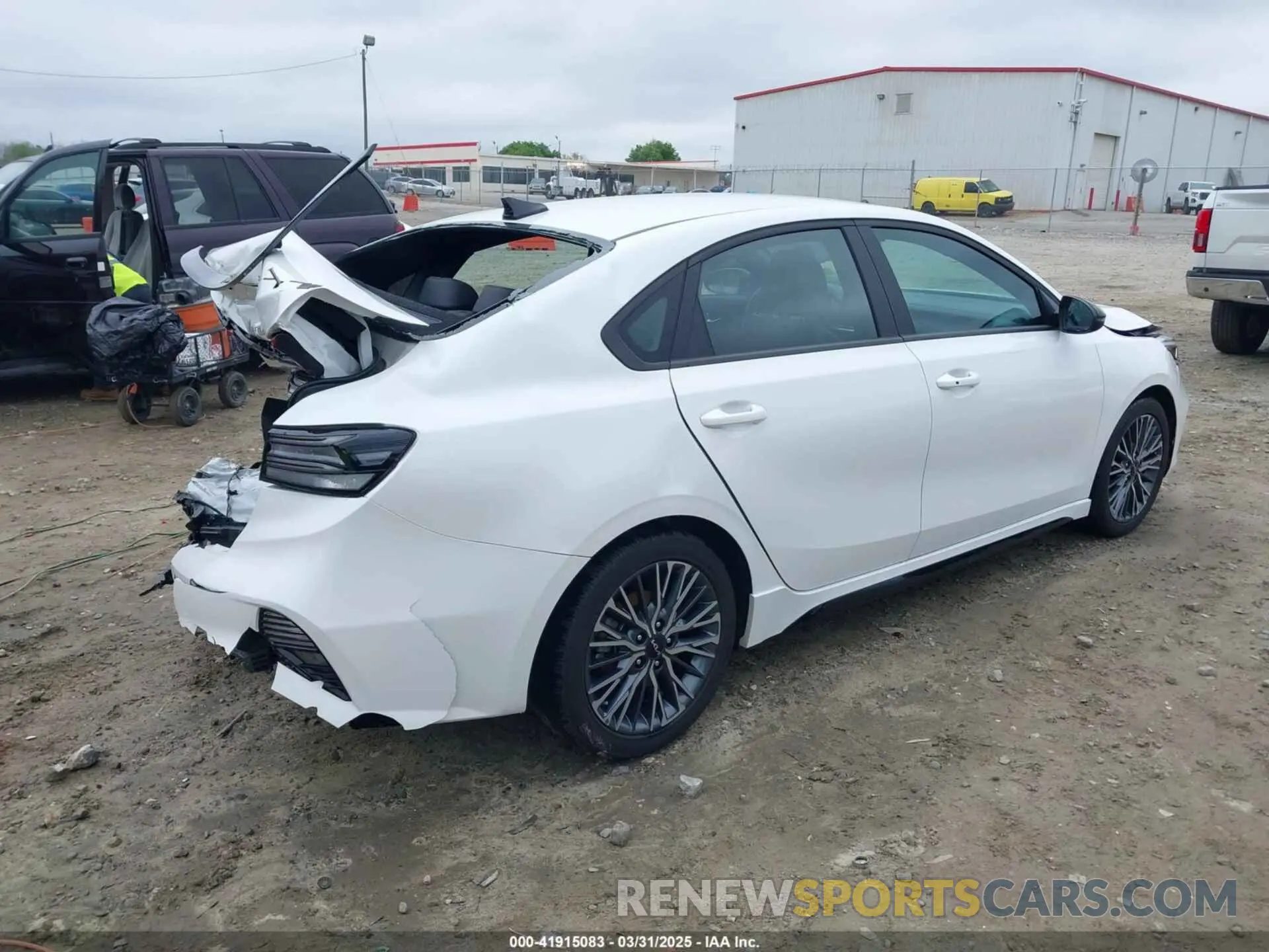 4 Photograph of a damaged car 3KPF54AD5PE667569 KIA FORTE 2023