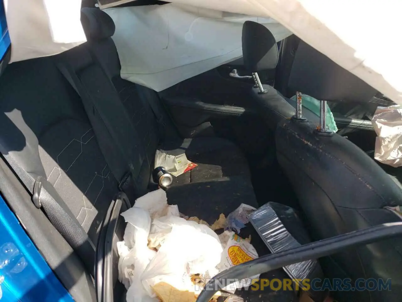 10 Photograph of a damaged car 3KPF54AD6PE552981 KIA FORTE 2023