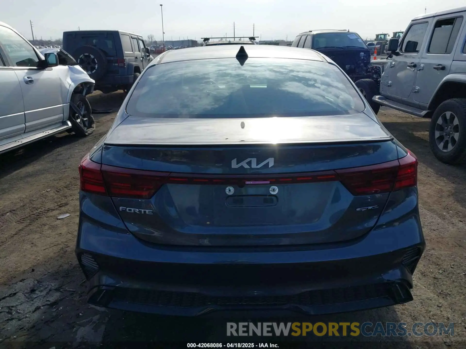 16 Photograph of a damaged car 3KPF54AD6PE577461 KIA FORTE 2023