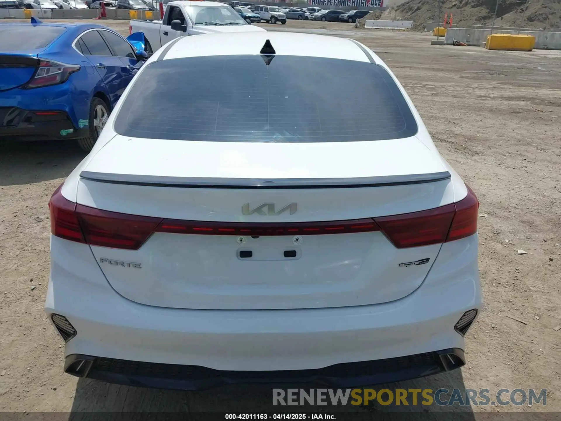 16 Photograph of a damaged car 3KPF54AD6PE610605 KIA FORTE 2023