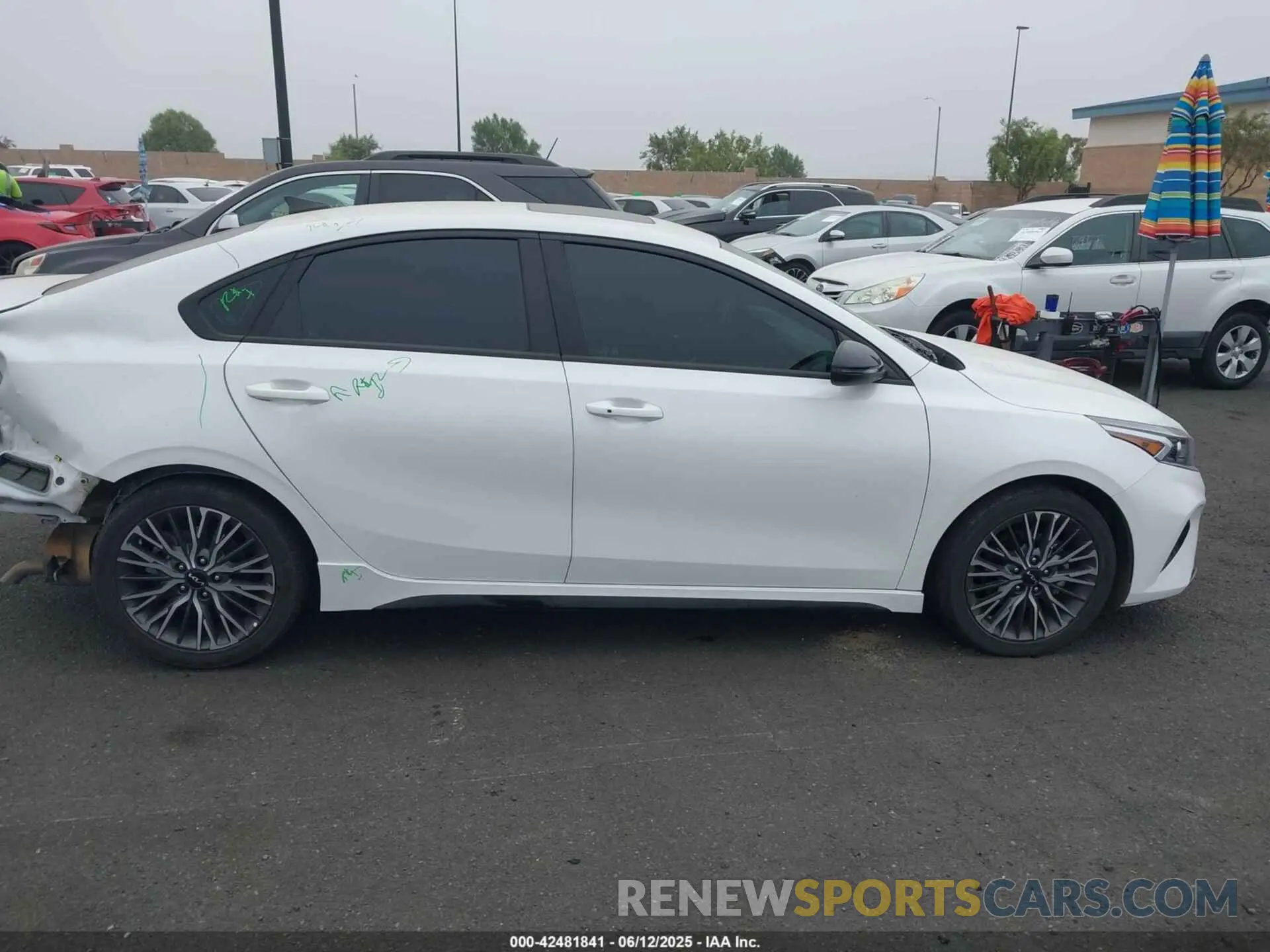 14 Photograph of a damaged car 3KPF54AD6PE634225 KIA FORTE 2023
