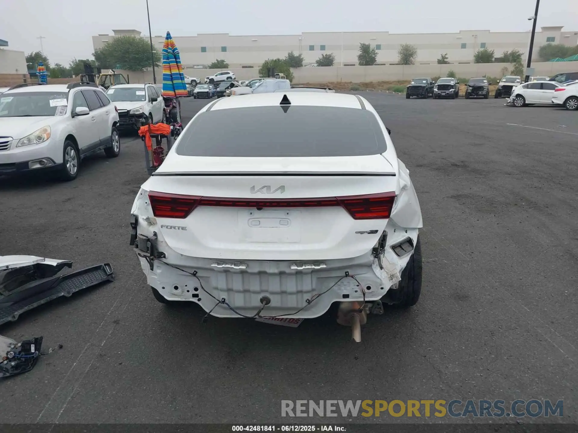 17 Photograph of a damaged car 3KPF54AD6PE634225 KIA FORTE 2023