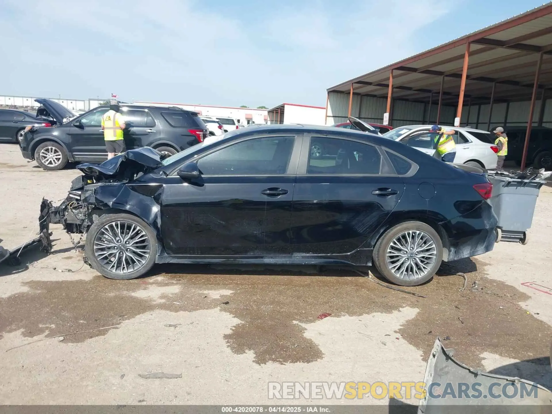 15 Photograph of a damaged car 3KPF54AD6PE670383 KIA FORTE 2023