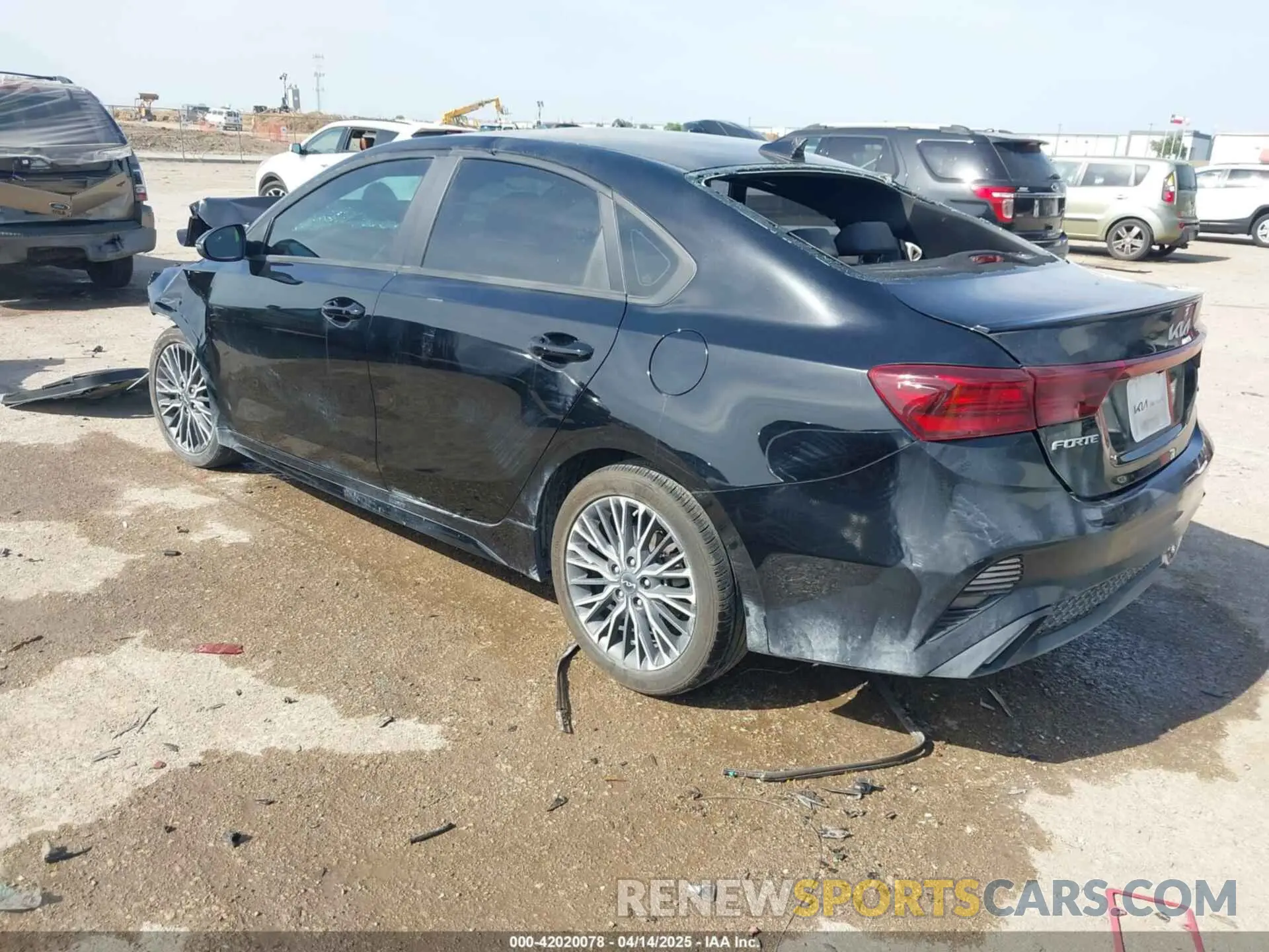 3 Photograph of a damaged car 3KPF54AD6PE670383 KIA FORTE 2023