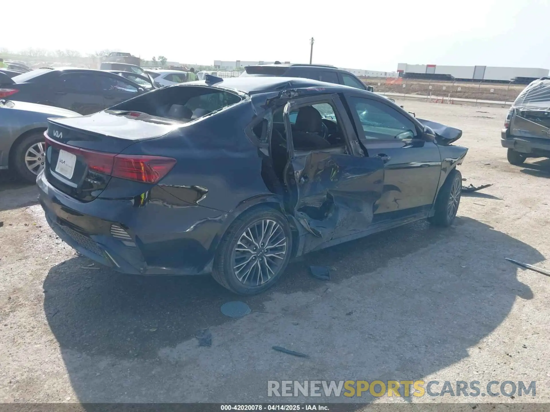 4 Photograph of a damaged car 3KPF54AD6PE670383 KIA FORTE 2023