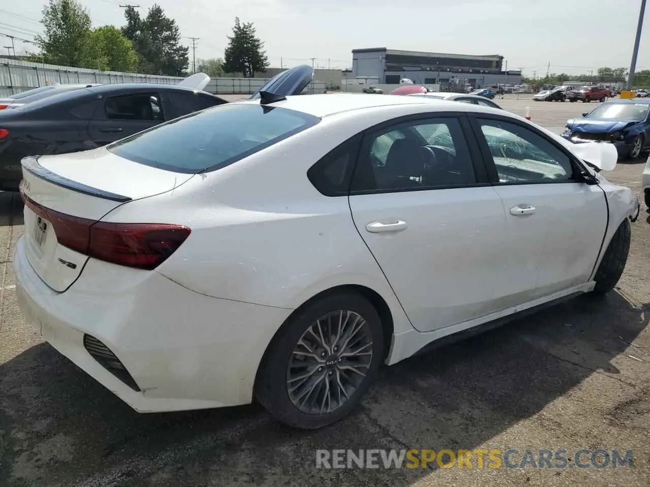 3 Photograph of a damaged car 3KPF54AD6PE686907 KIA FORTE 2023