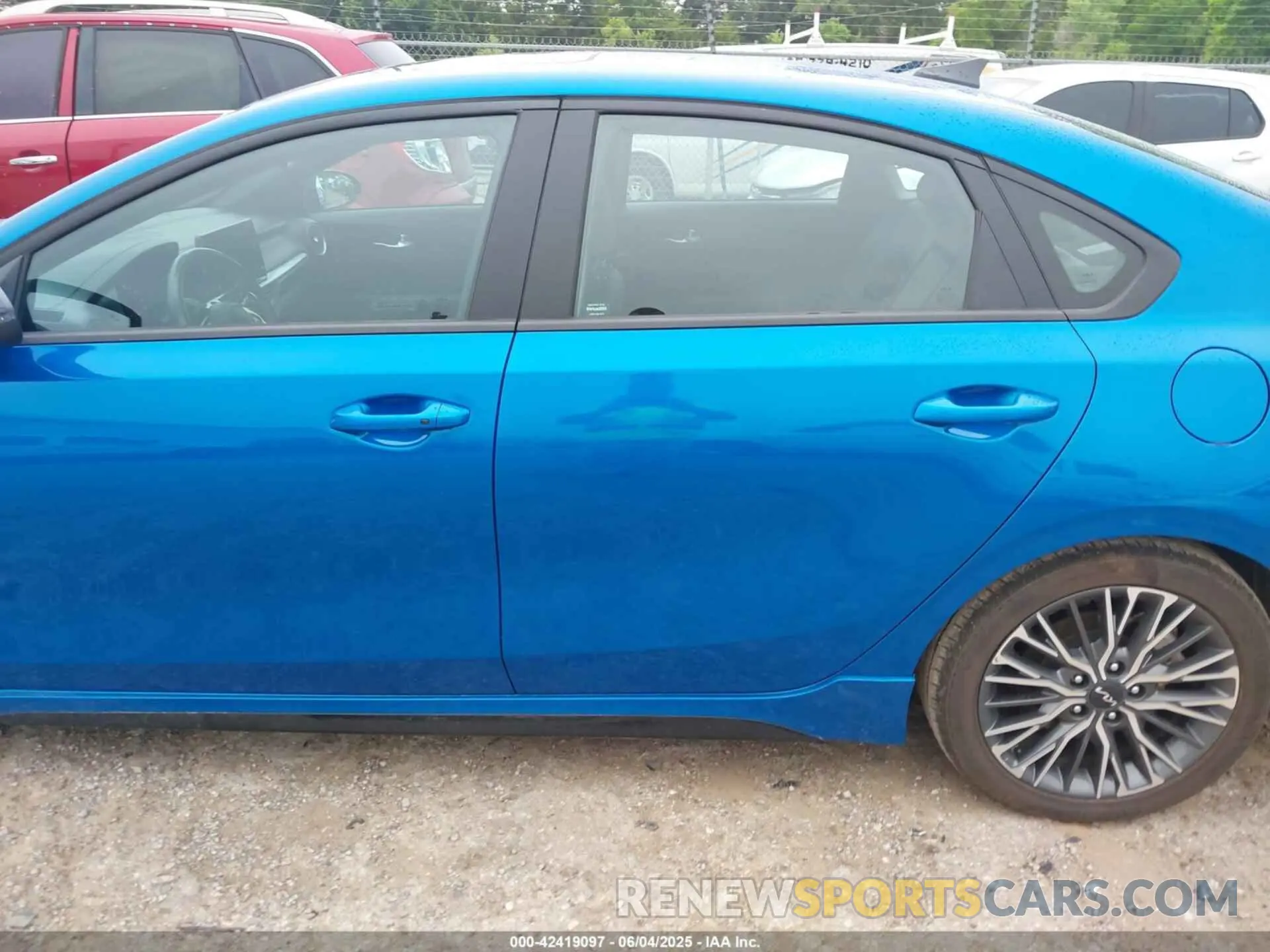 15 Photograph of a damaged car 3KPF54AD6PE689211 KIA FORTE 2023