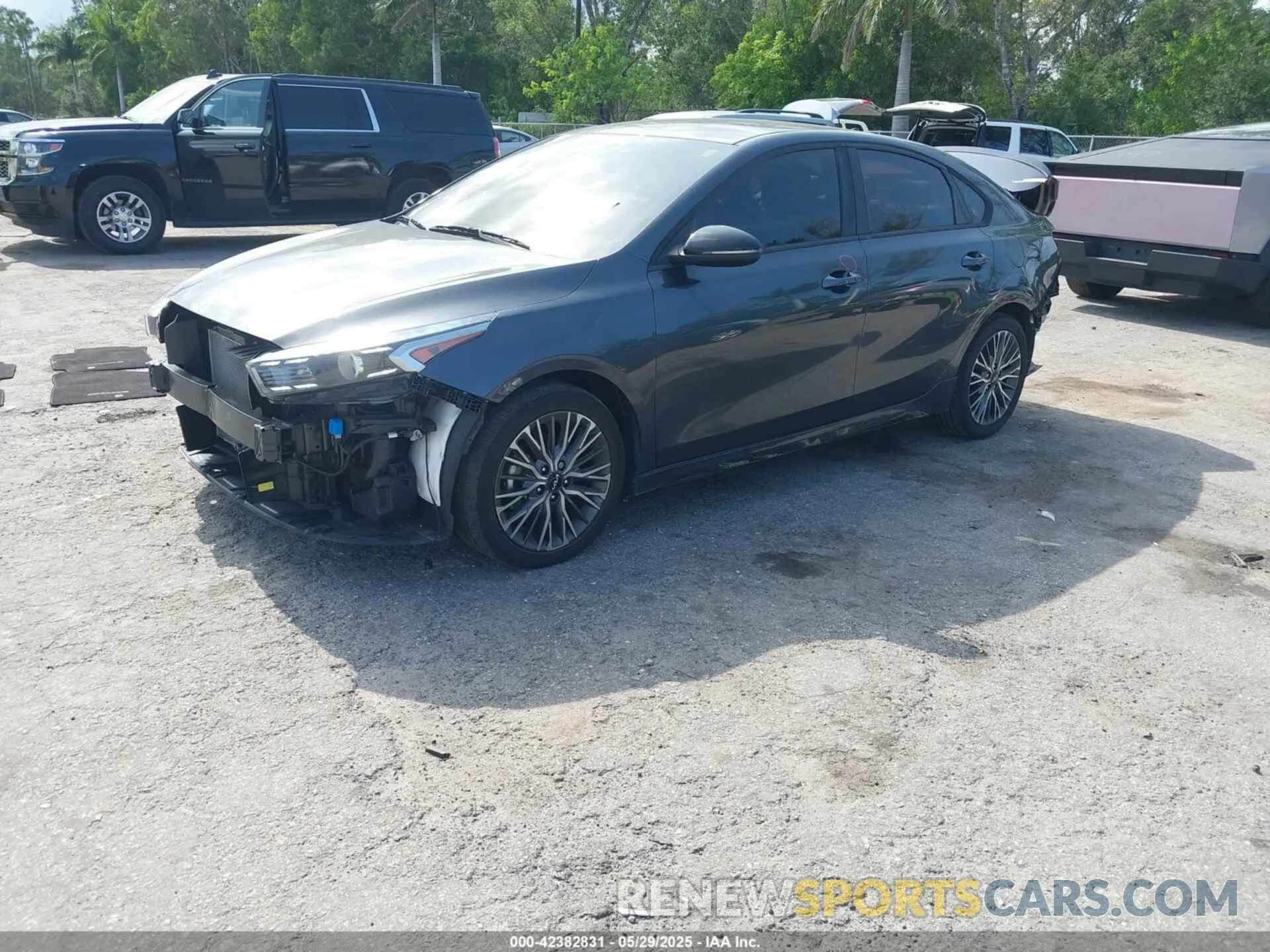 2 Photograph of a damaged car 3KPF54AD7PE515731 KIA FORTE 2023