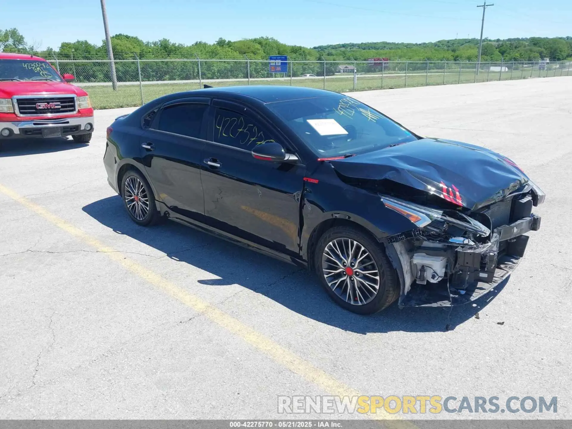 1 Photograph of a damaged car 3KPF54AD7PE527698 KIA FORTE 2023