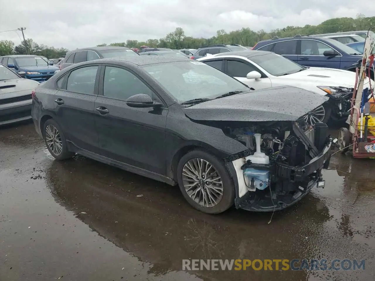 4 Photograph of a damaged car 3KPF54AD7PE530083 KIA FORTE 2023