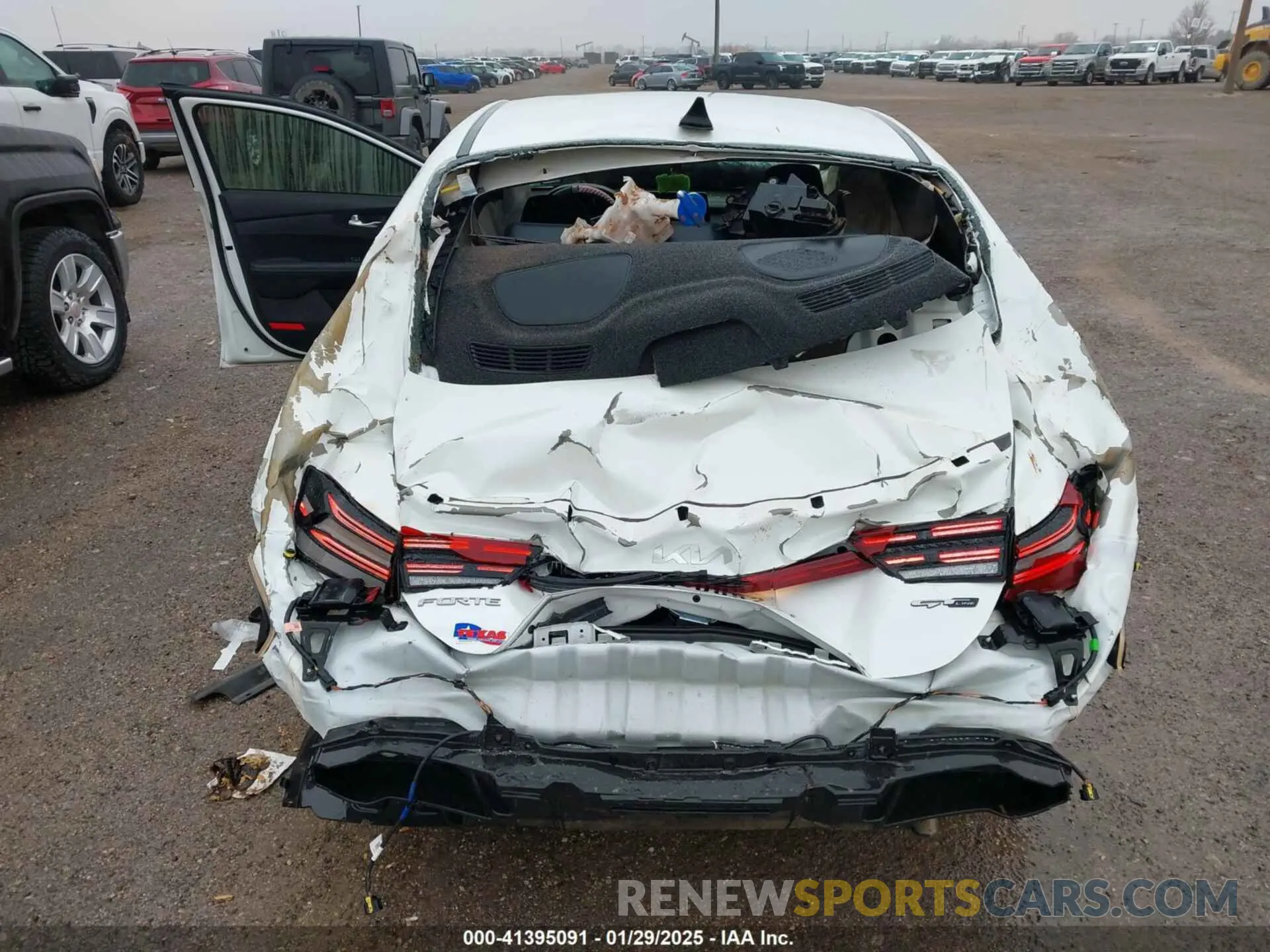 6 Photograph of a damaged car 3KPF54AD7PE561530 KIA FORTE 2023