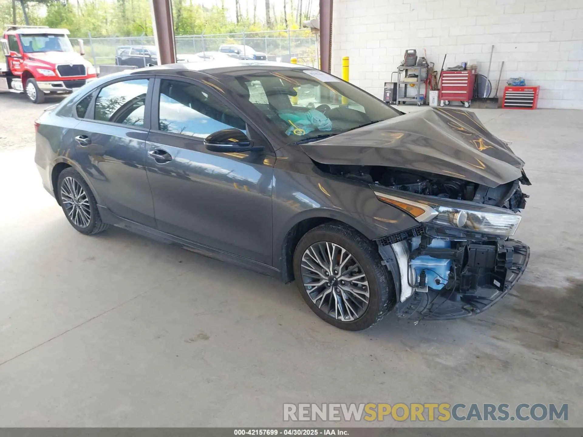 1 Photograph of a damaged car 3KPF54AD7PE572821 KIA FORTE 2023
