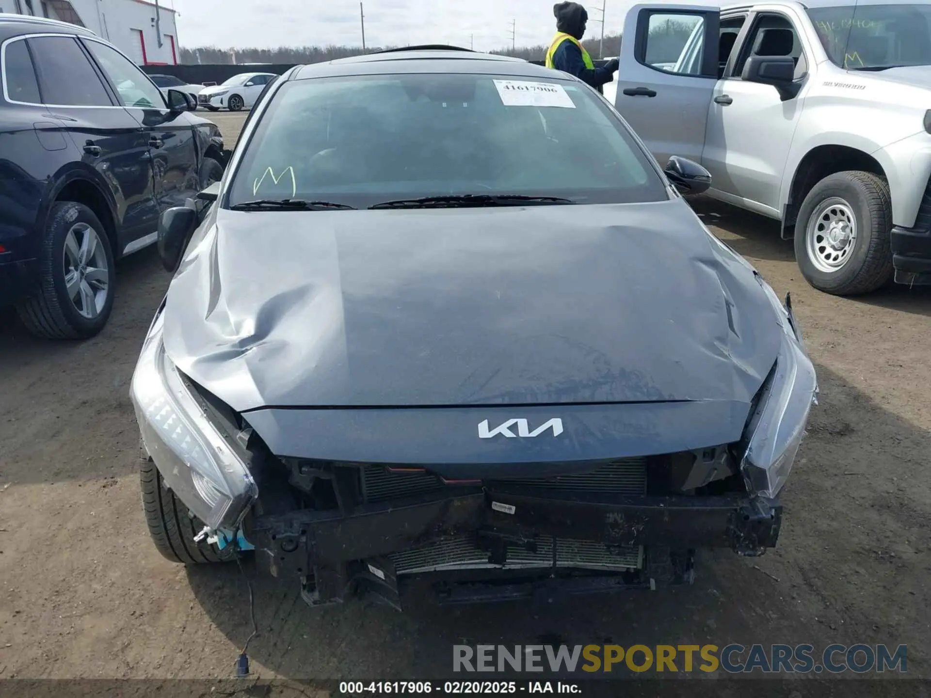 12 Photograph of a damaged car 3KPF54AD8PE529301 KIA FORTE 2023