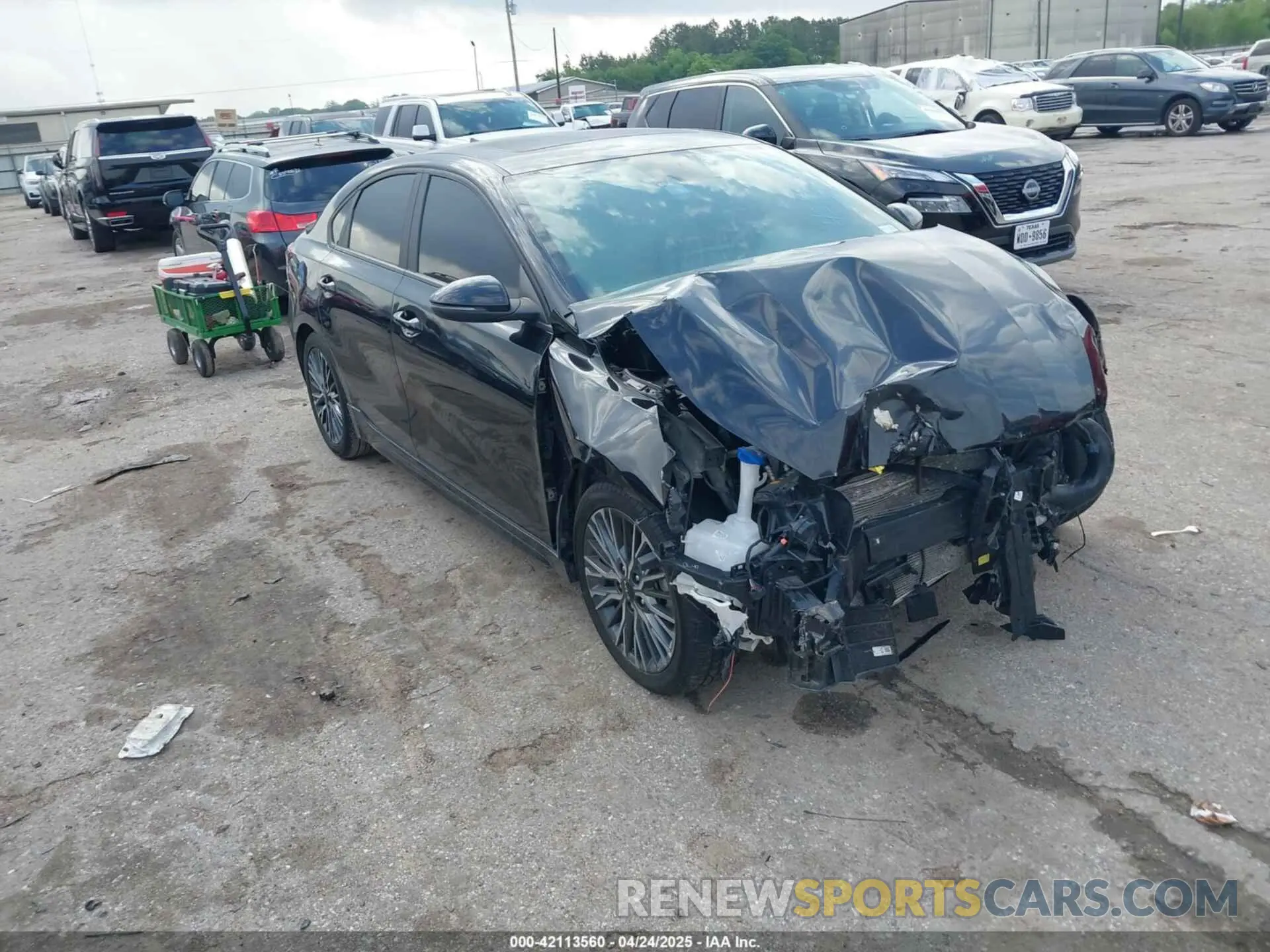 1 Photograph of a damaged car 3KPF54AD8PE542078 KIA FORTE 2023