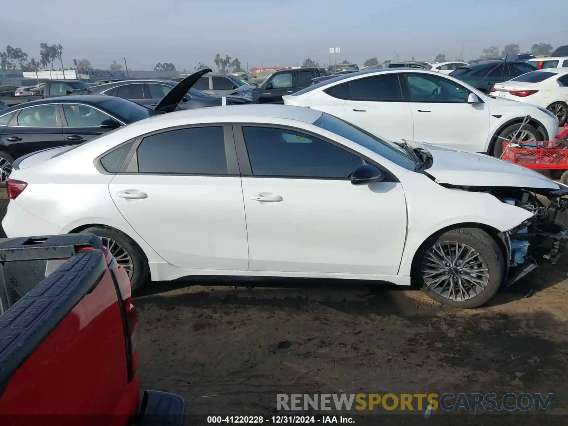 14 Photograph of a damaged car 3KPF54AD8PE556241 KIA FORTE 2023