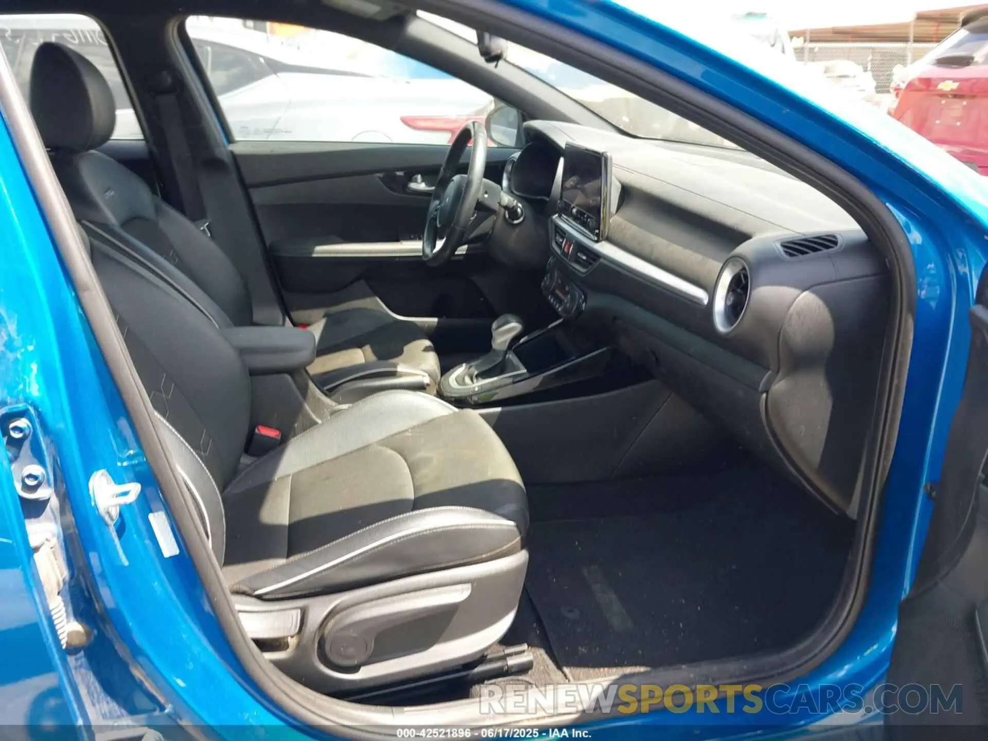 5 Photograph of a damaged car 3KPF54AD8PE618978 KIA FORTE 2023