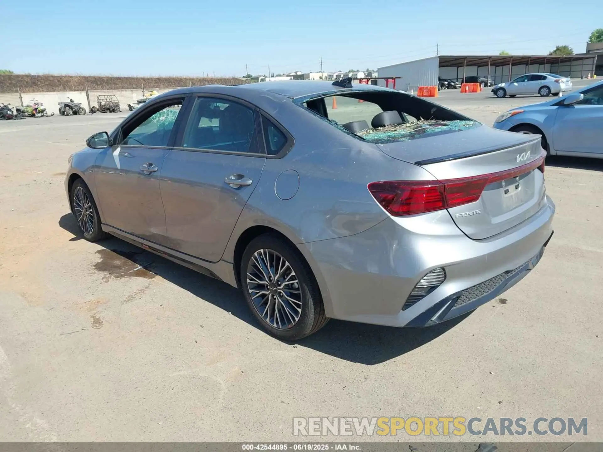 3 Photograph of a damaged car 3KPF54AD8PE686827 KIA FORTE 2023