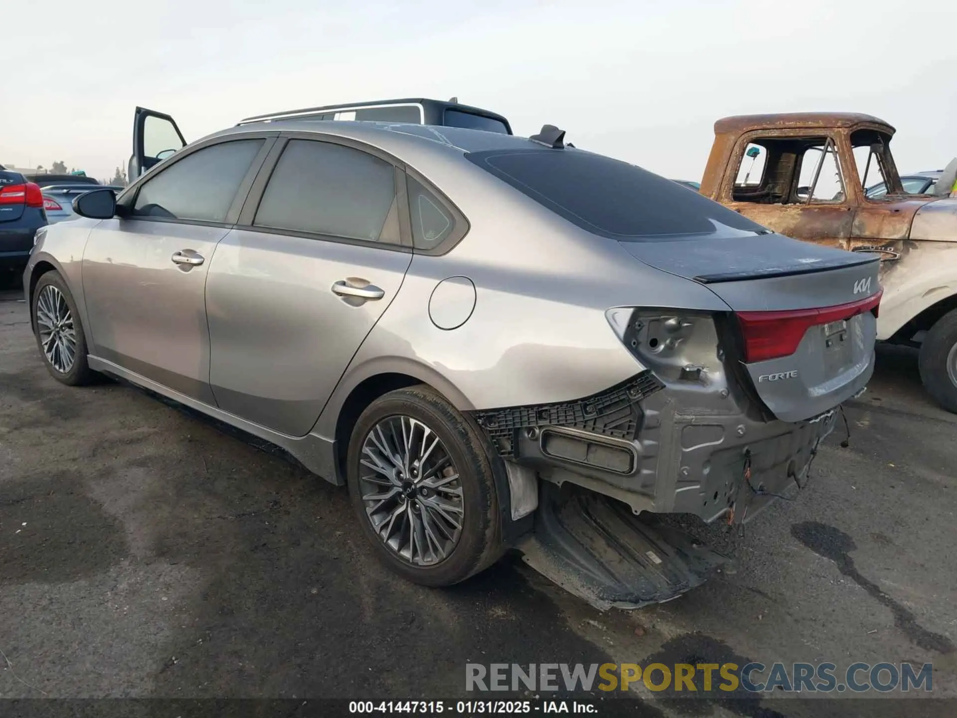 3 Photograph of a damaged car 3KPF54AD9PE564137 KIA FORTE 2023
