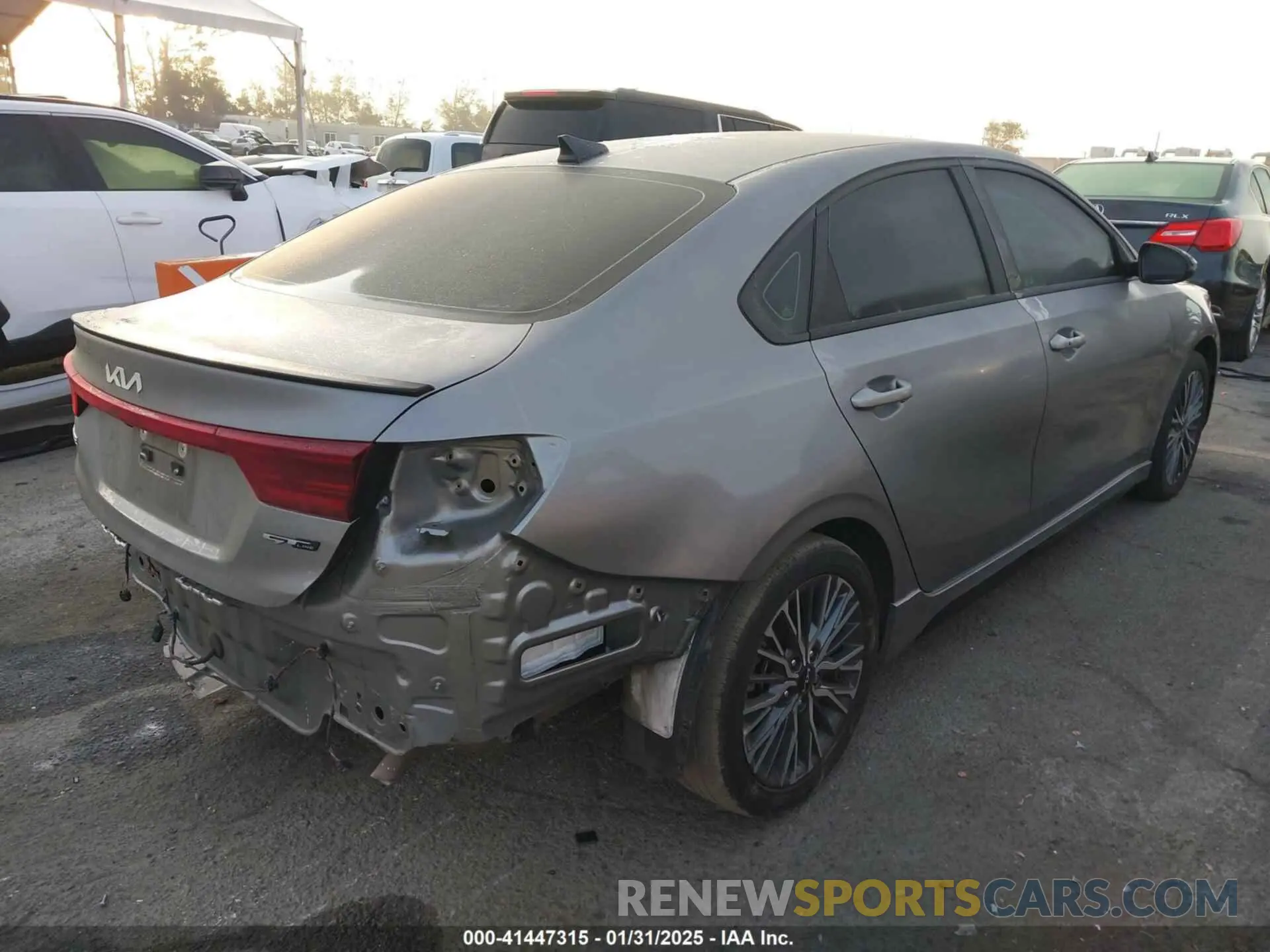 4 Photograph of a damaged car 3KPF54AD9PE564137 KIA FORTE 2023