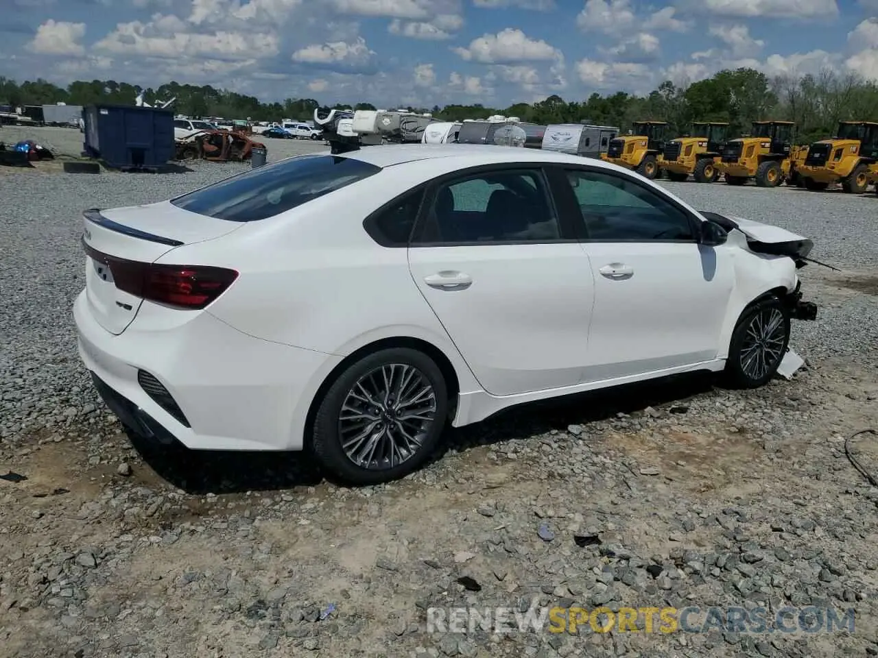3 Photograph of a damaged car 3KPF54AD9PE575977 KIA FORTE 2023