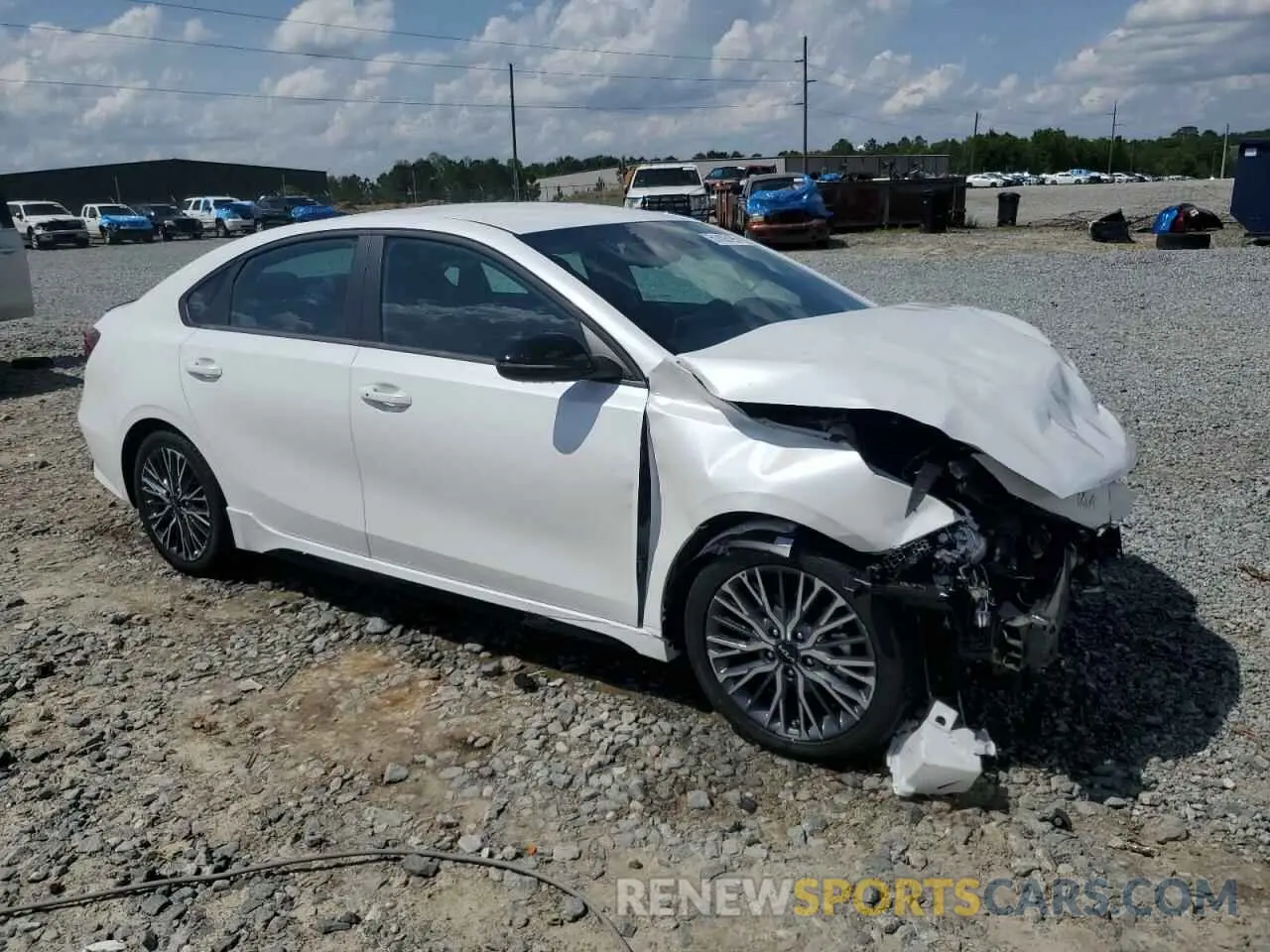 4 Photograph of a damaged car 3KPF54AD9PE575977 KIA FORTE 2023