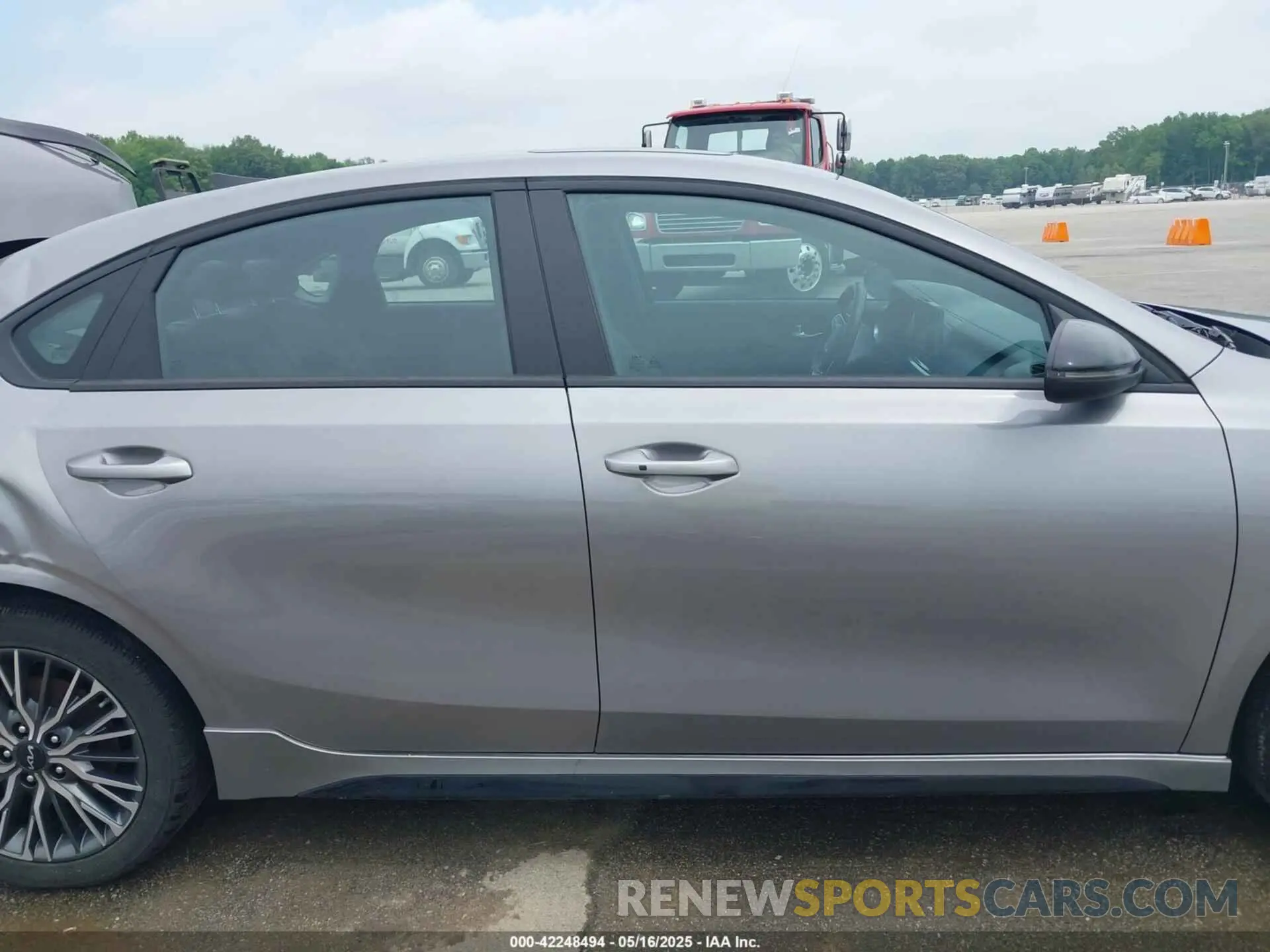 14 Photograph of a damaged car 3KPF54AD9PE626250 KIA FORTE 2023