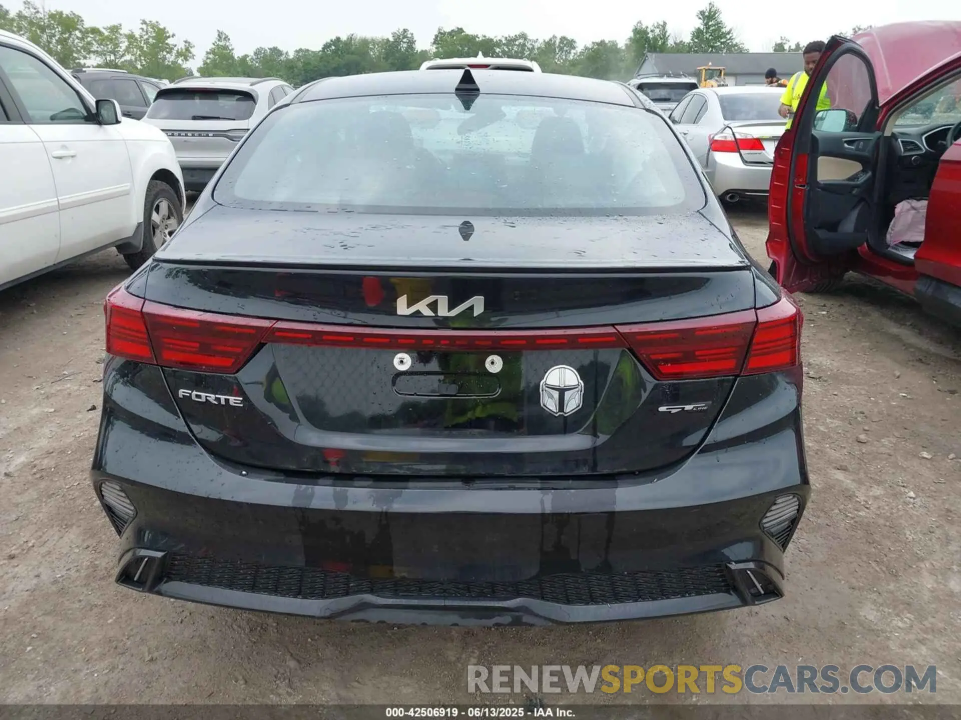 16 Photograph of a damaged car 3KPF54ADXPE530059 KIA FORTE 2023