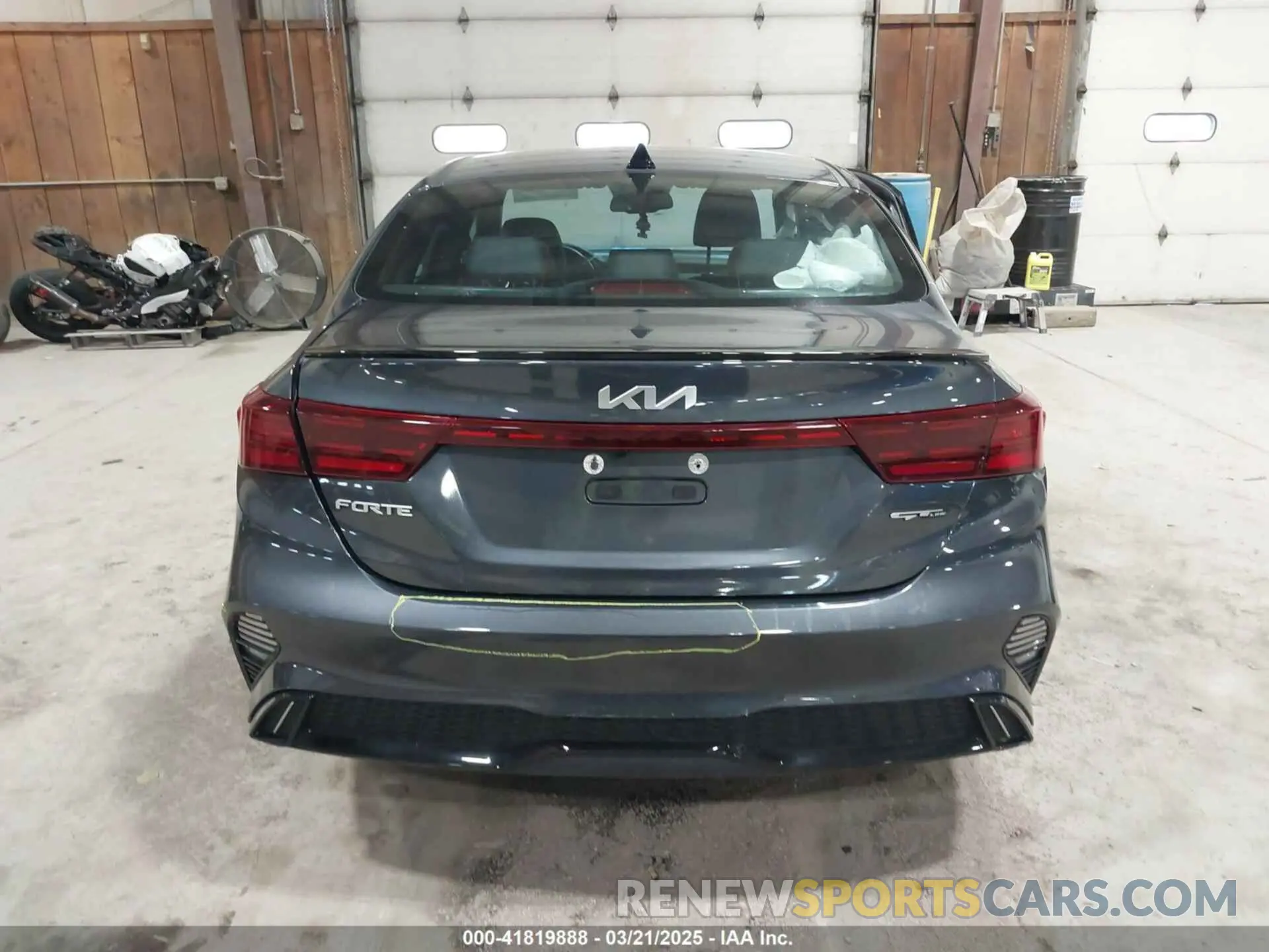 16 Photograph of a damaged car 3KPF54ADXPE535388 KIA FORTE 2023