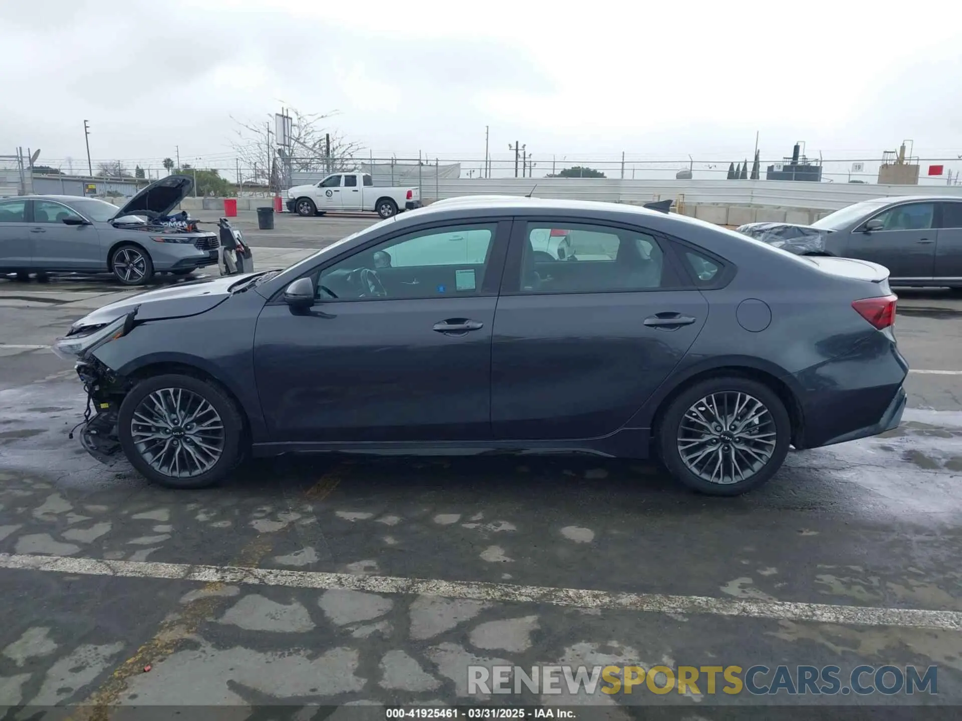 14 Photograph of a damaged car 3KPF54ADXPE551784 KIA FORTE 2023