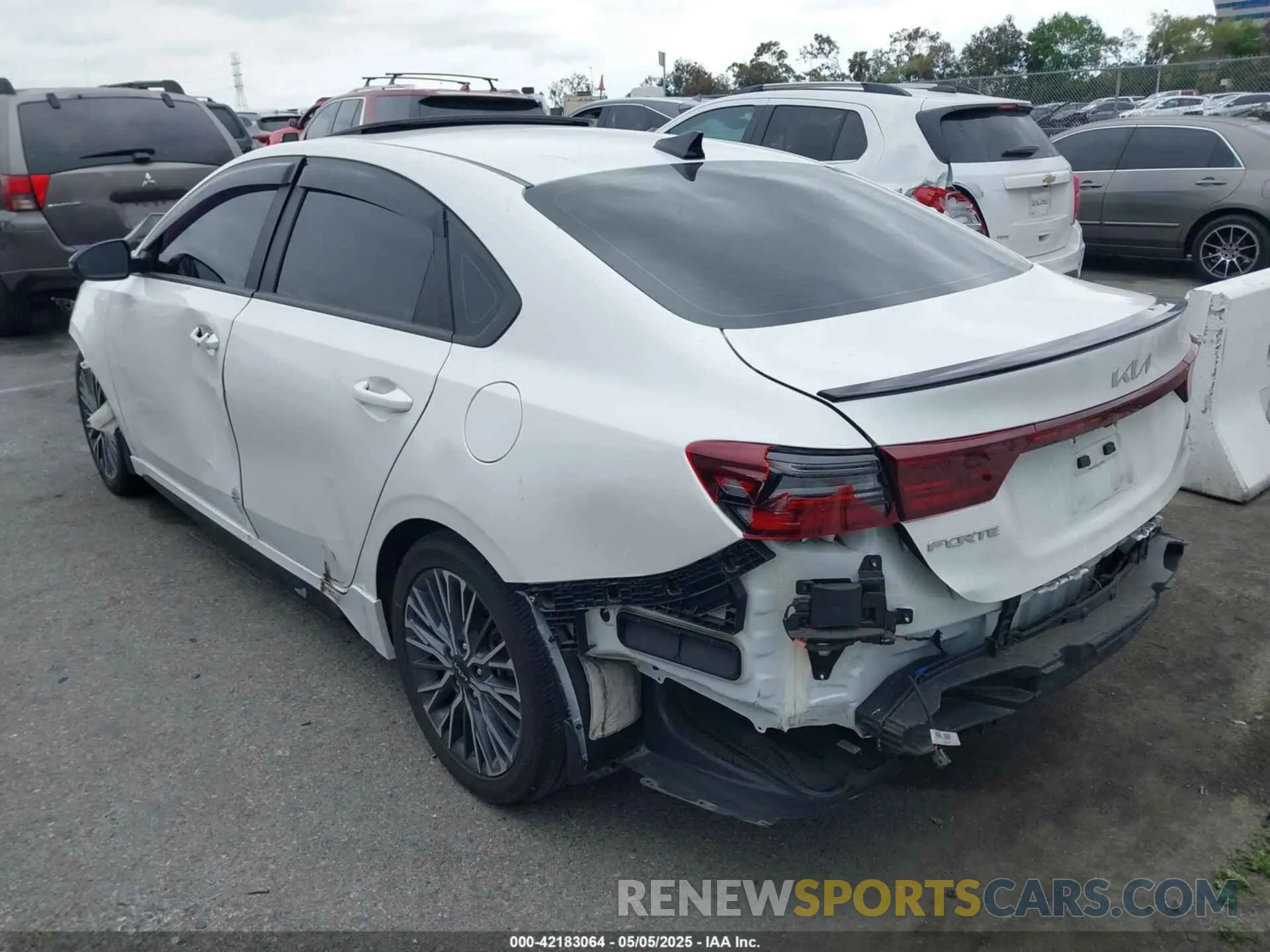 3 Photograph of a damaged car 3KPF54ADXPE599611 KIA FORTE 2023