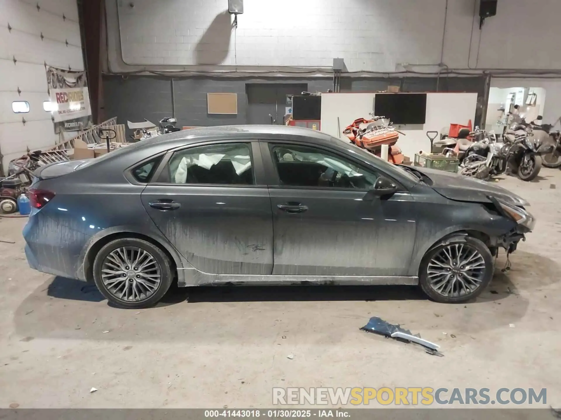 13 Photograph of a damaged car 3KPF54ADXPE603821 KIA FORTE 2023