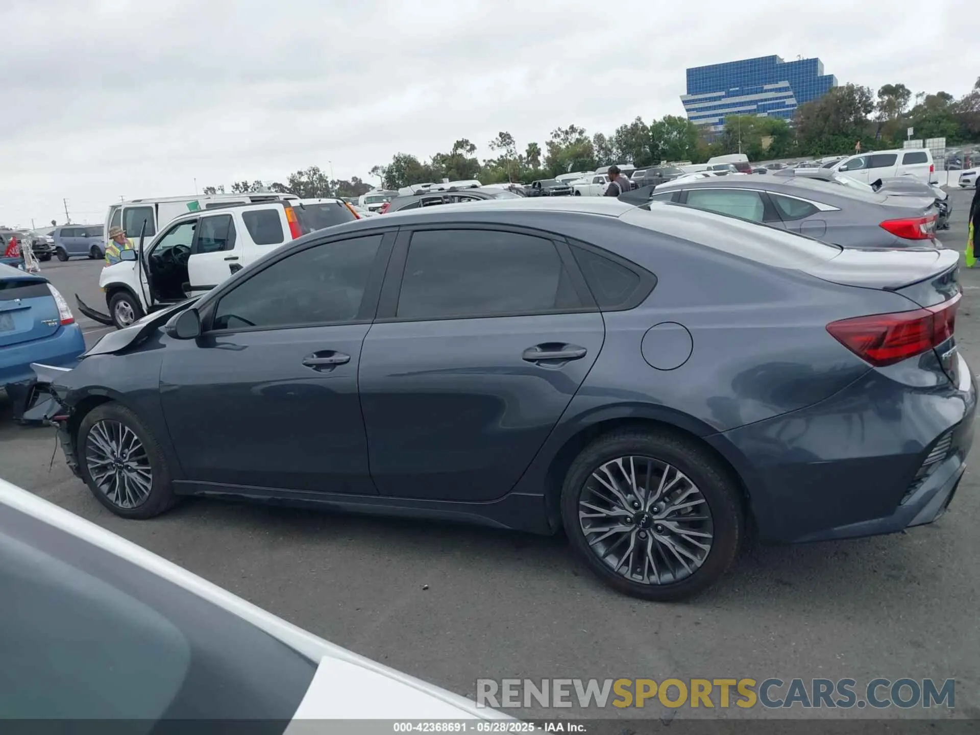 15 Photograph of a damaged car 3KPF54ADXPE613202 KIA FORTE 2023