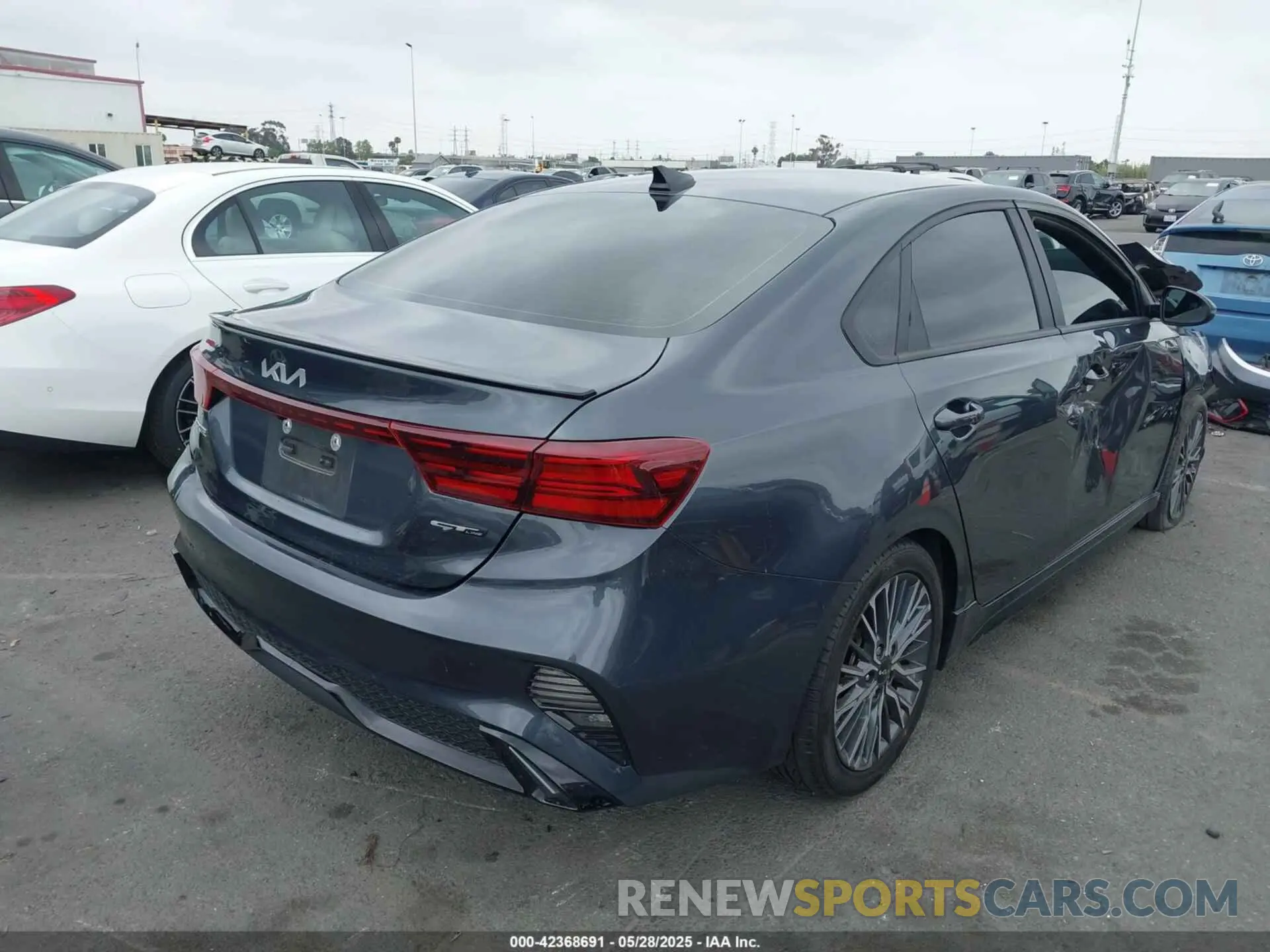 4 Photograph of a damaged car 3KPF54ADXPE613202 KIA FORTE 2023