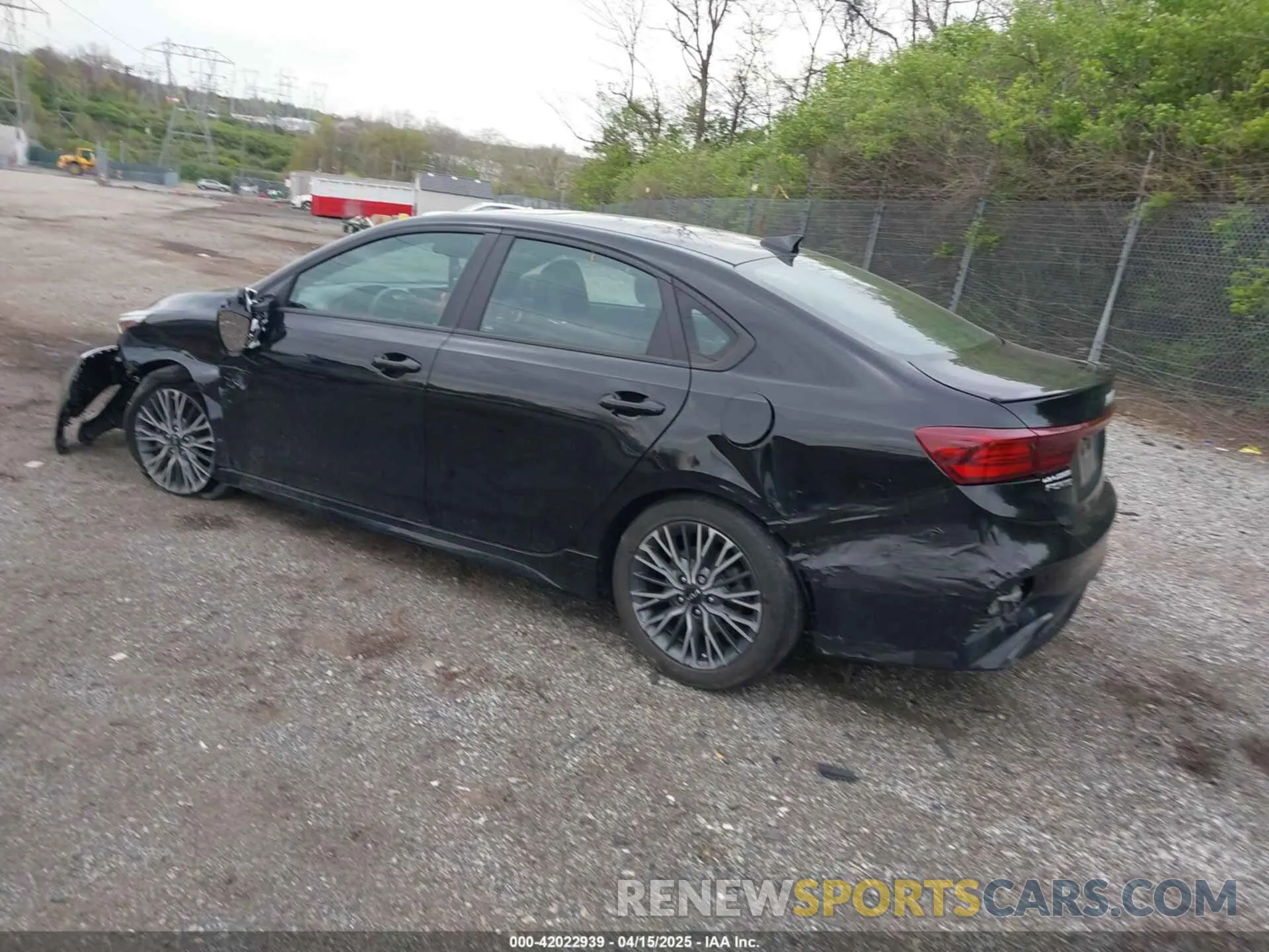 3 Photograph of a damaged car 3KPF54ADXPE627228 KIA FORTE 2023