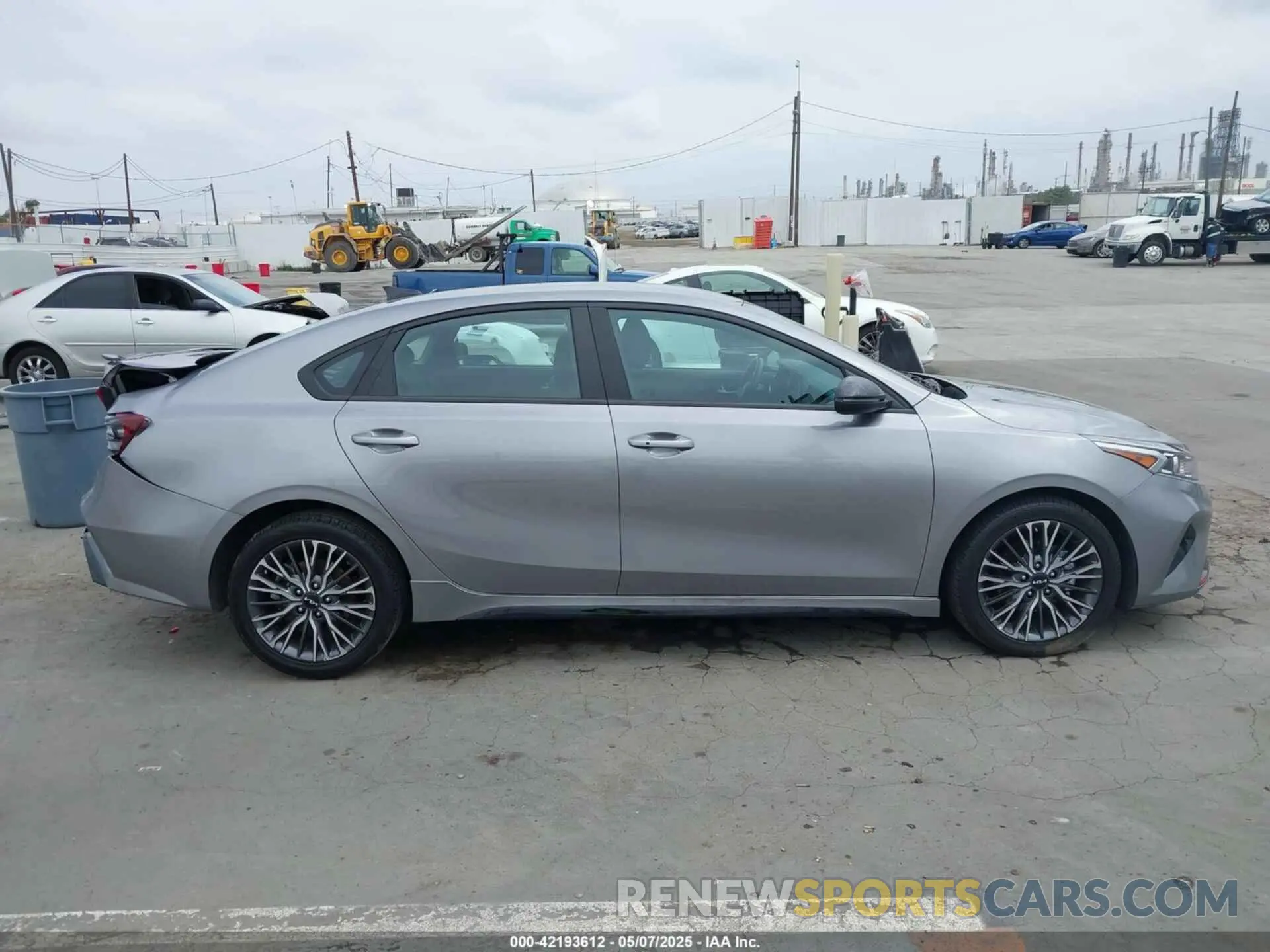 13 Photograph of a damaged car 3KPF54ADXPE640609 KIA FORTE 2023