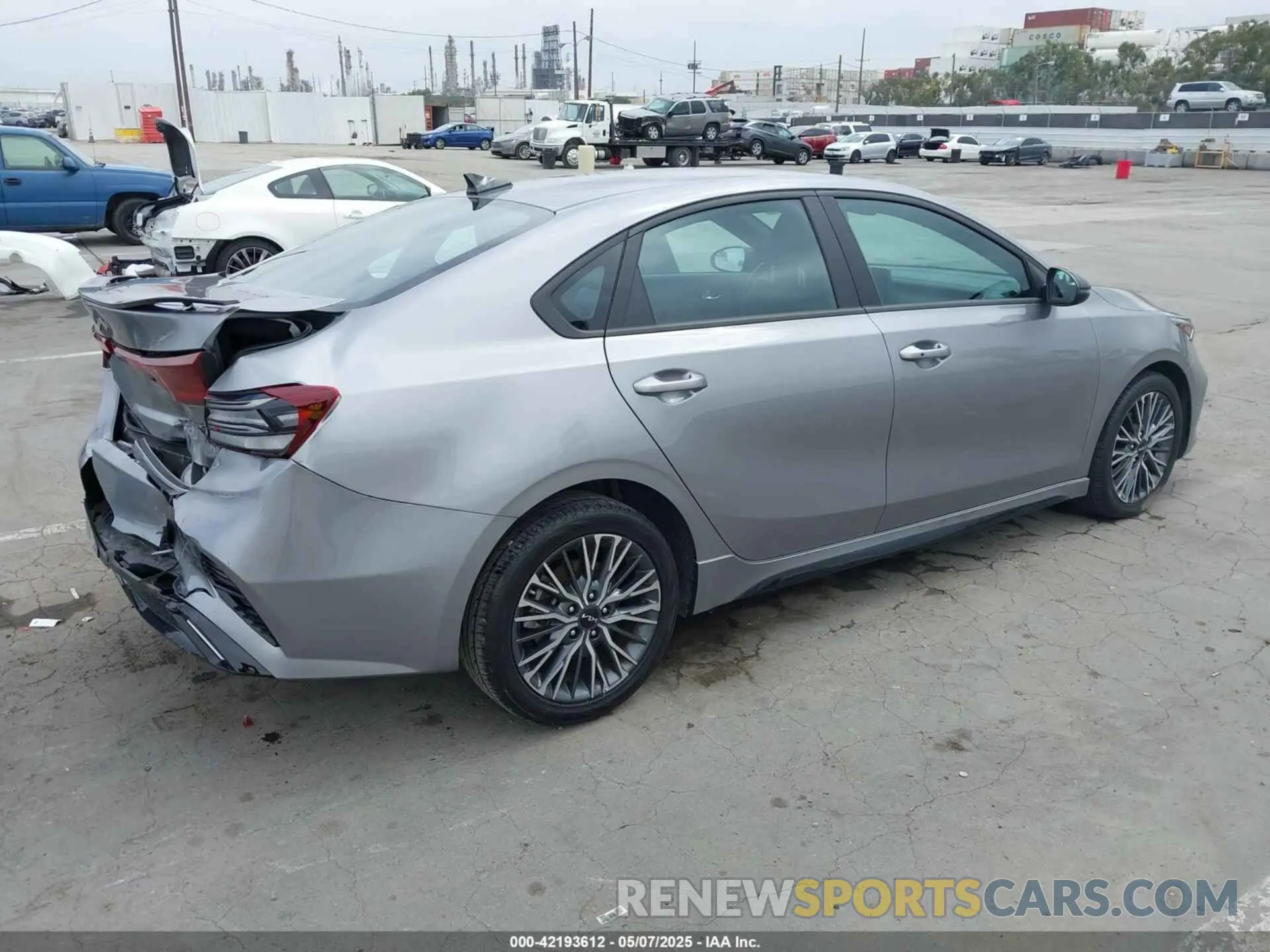 4 Photograph of a damaged car 3KPF54ADXPE640609 KIA FORTE 2023