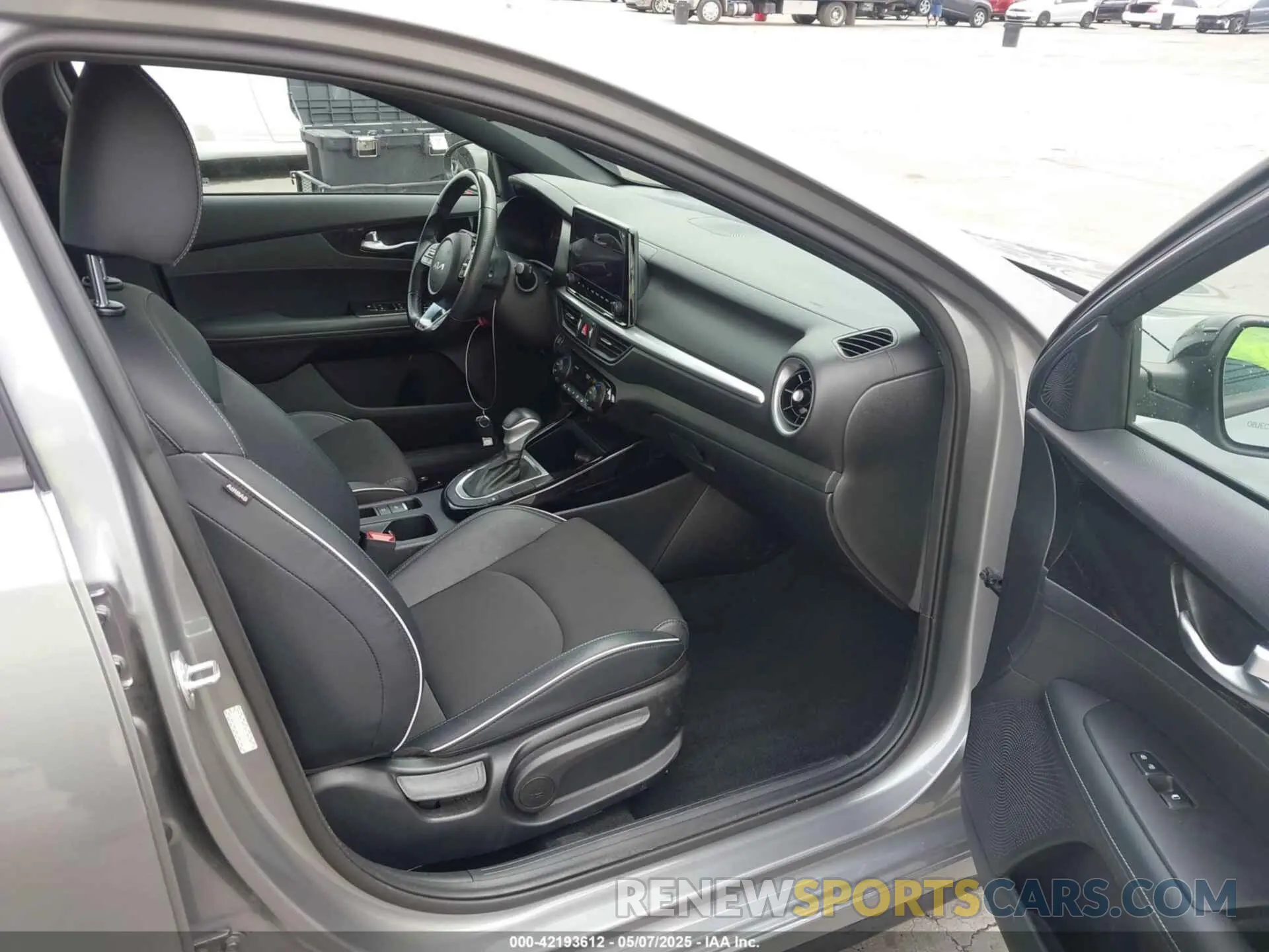 5 Photograph of a damaged car 3KPF54ADXPE640609 KIA FORTE 2023